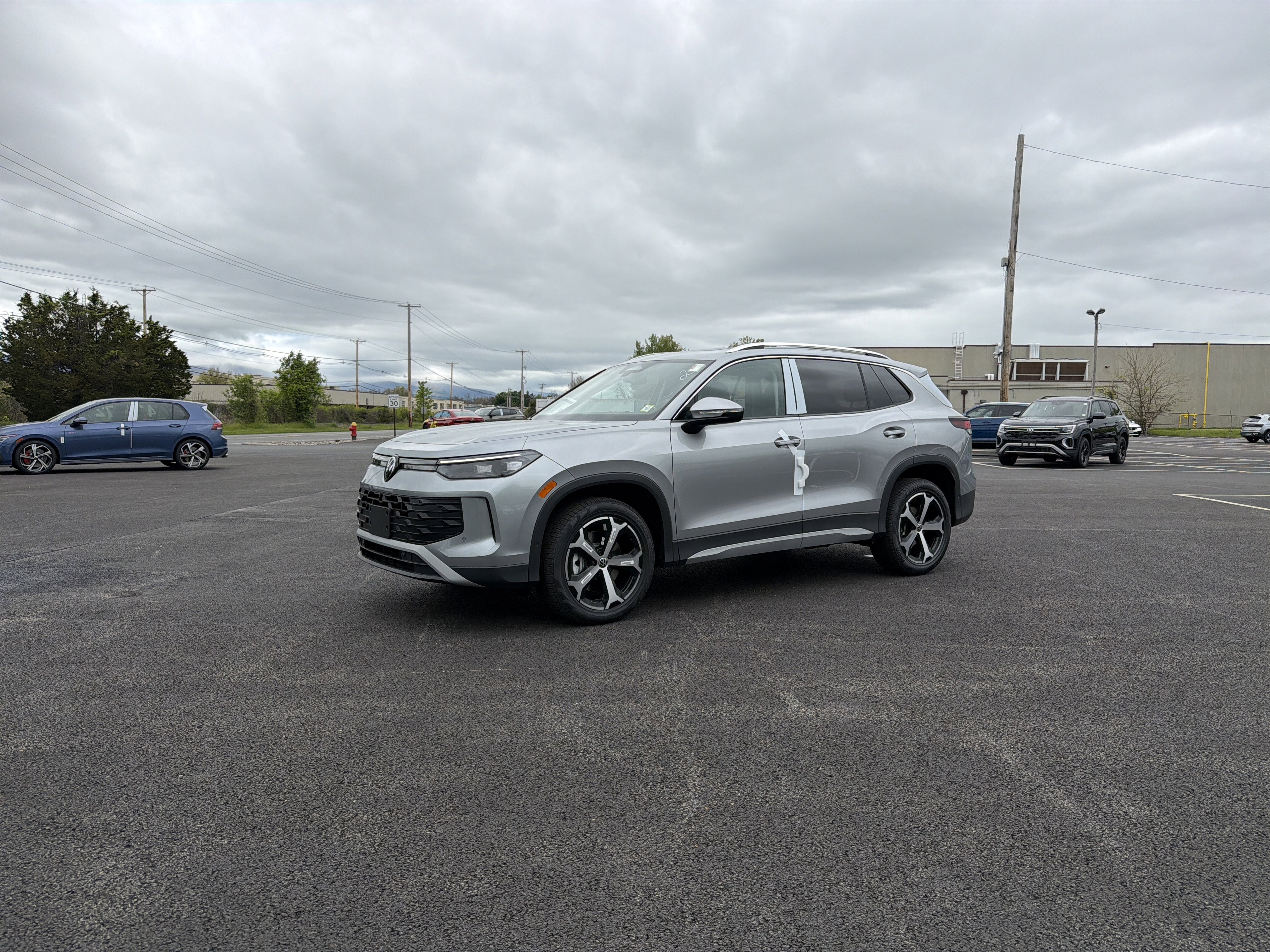2026 Volkswagen Tiguan 2.0T SE