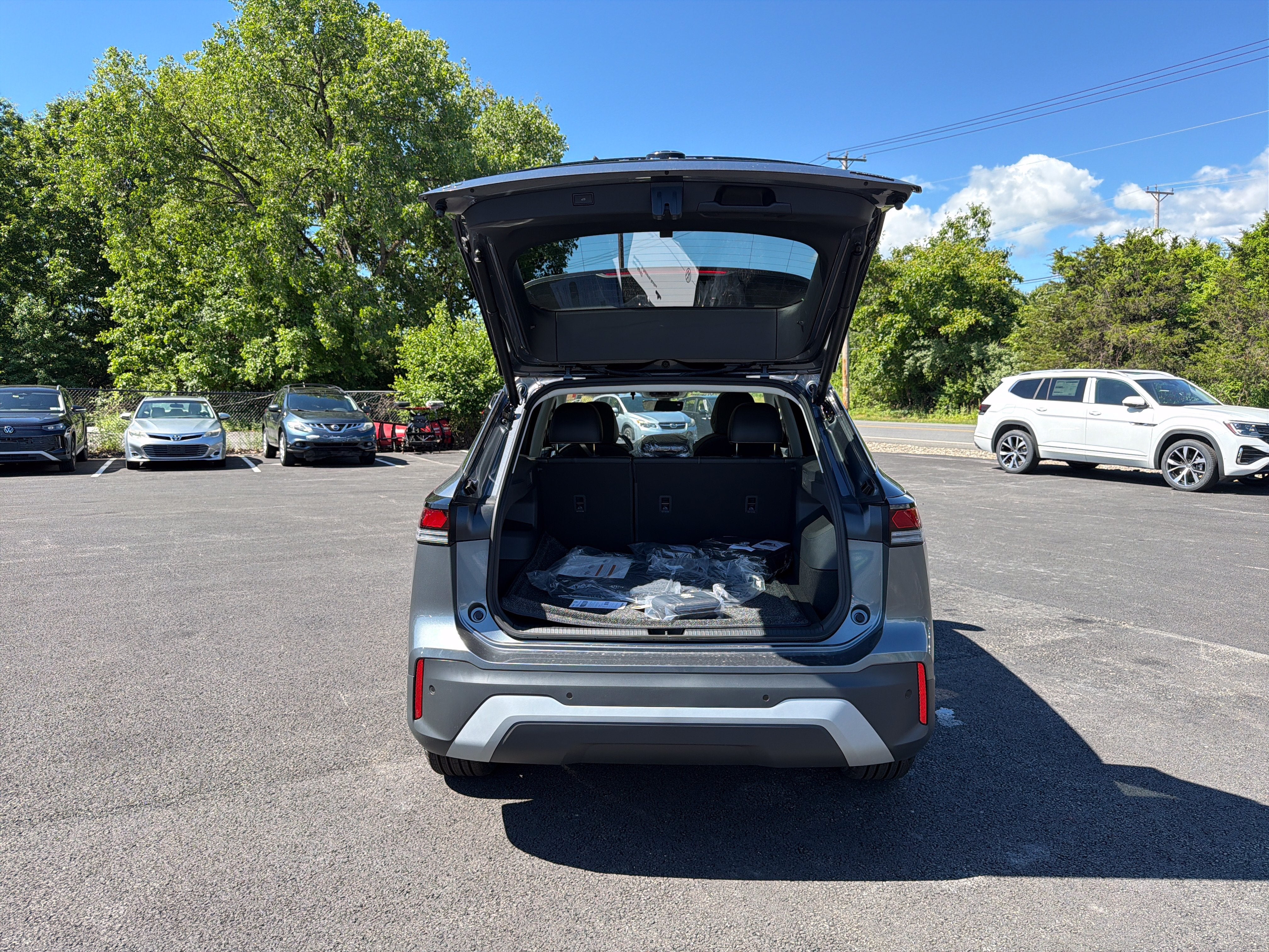 2026 Volkswagen Tiguan 2.0T SE