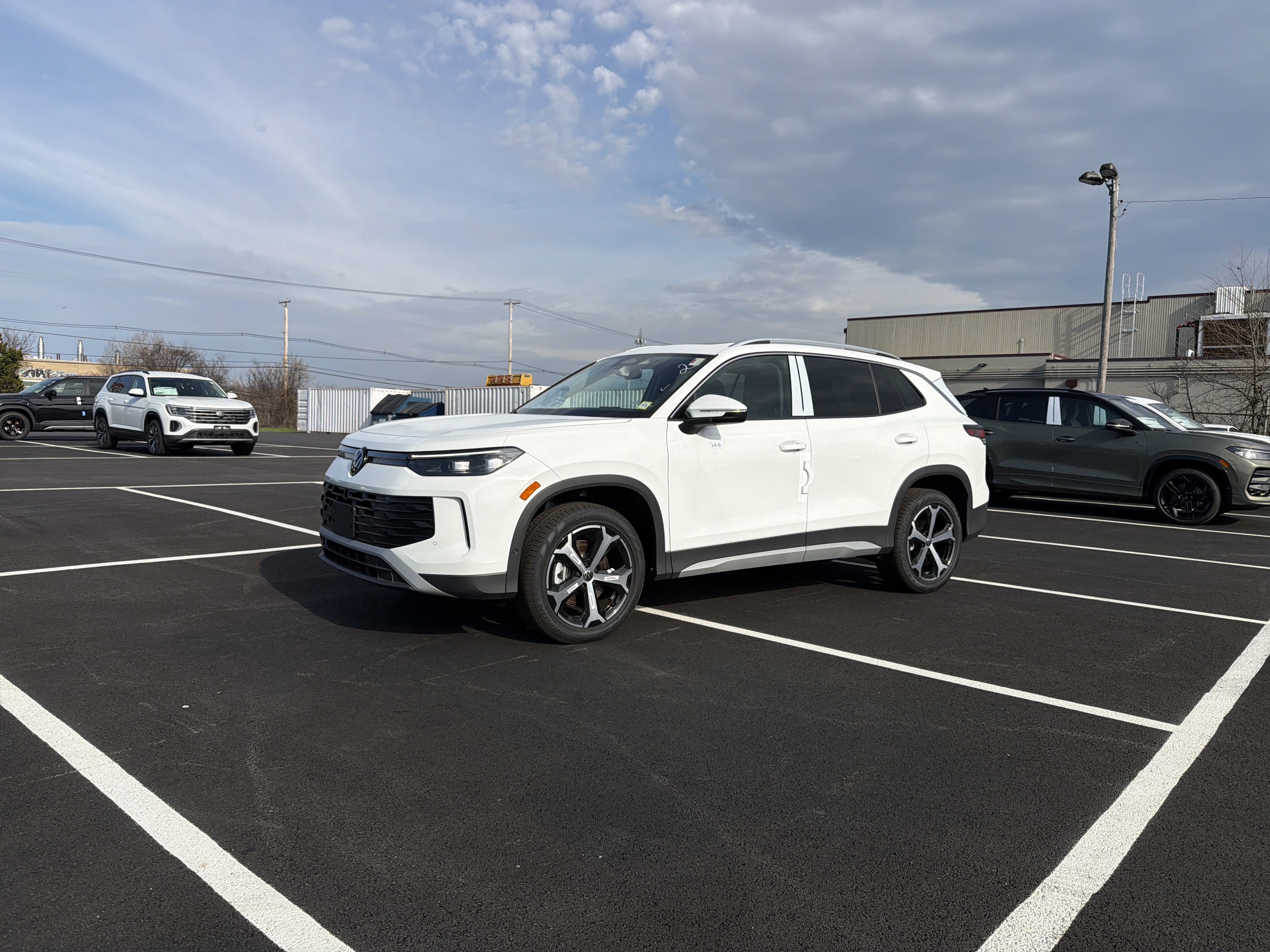 2026 Volkswagen Tiguan 2.0T SE