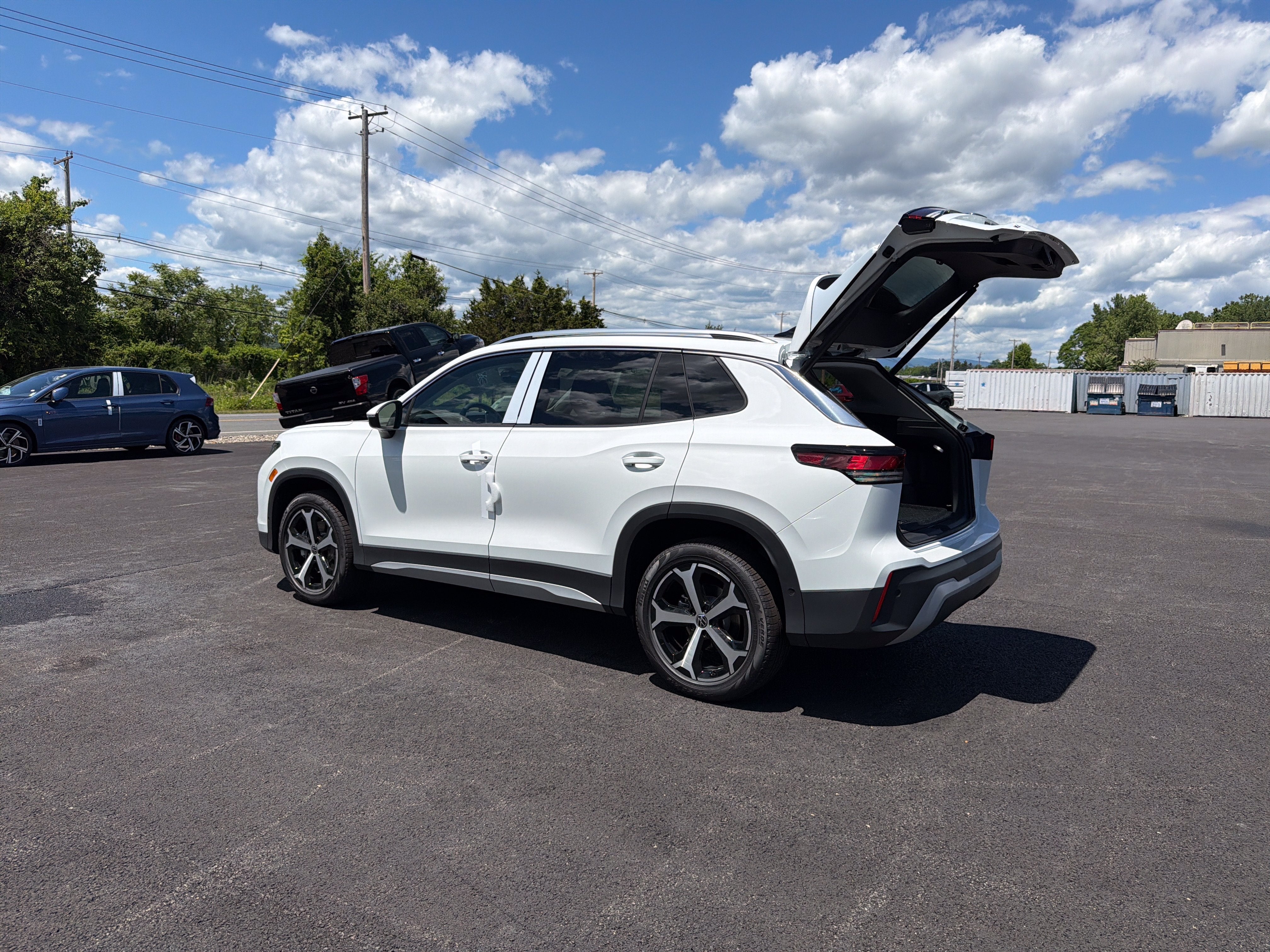 2026 Volkswagen Tiguan 2.0T SE
