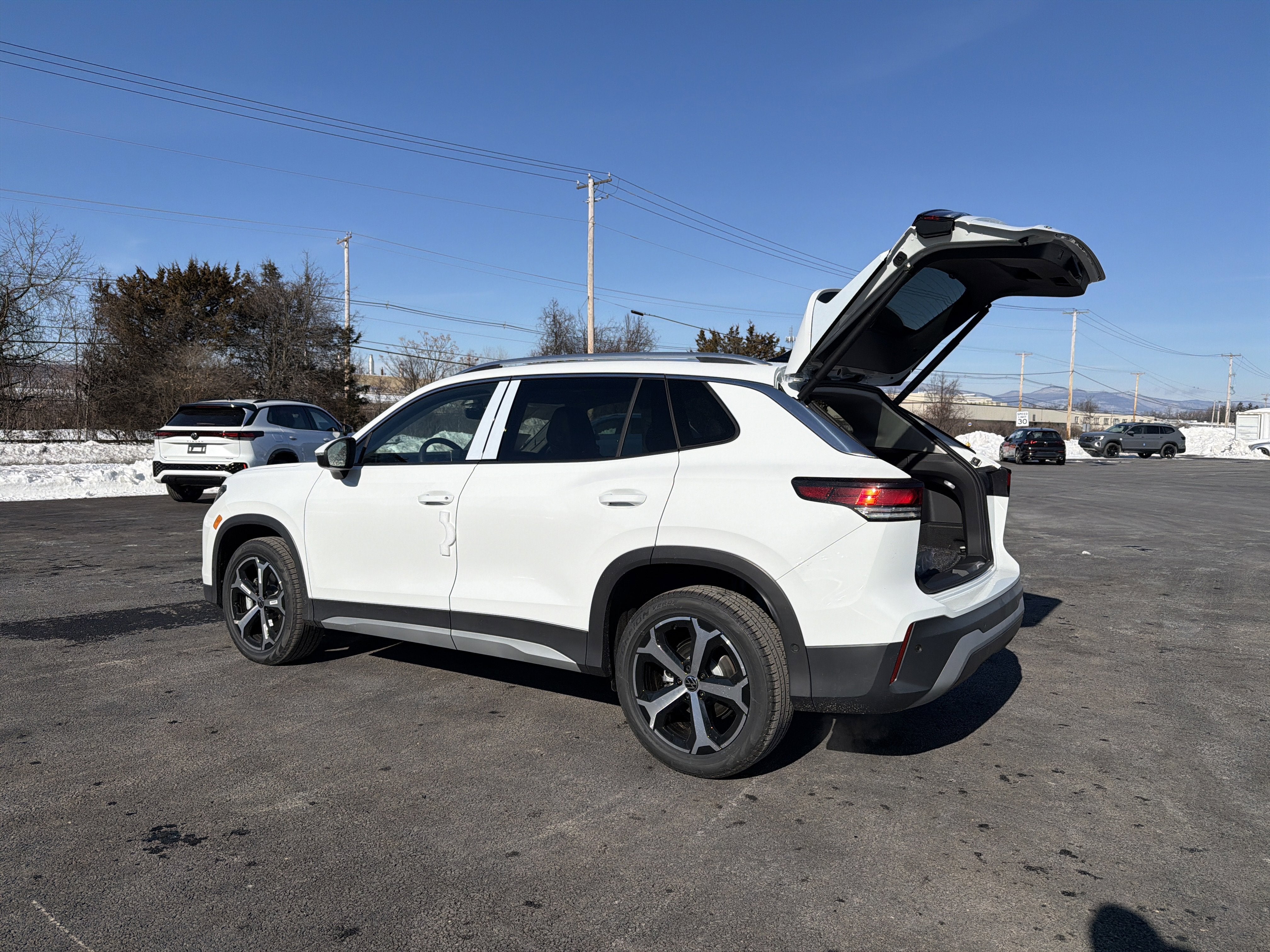 2026 Volkswagen Tiguan 2.0T SE