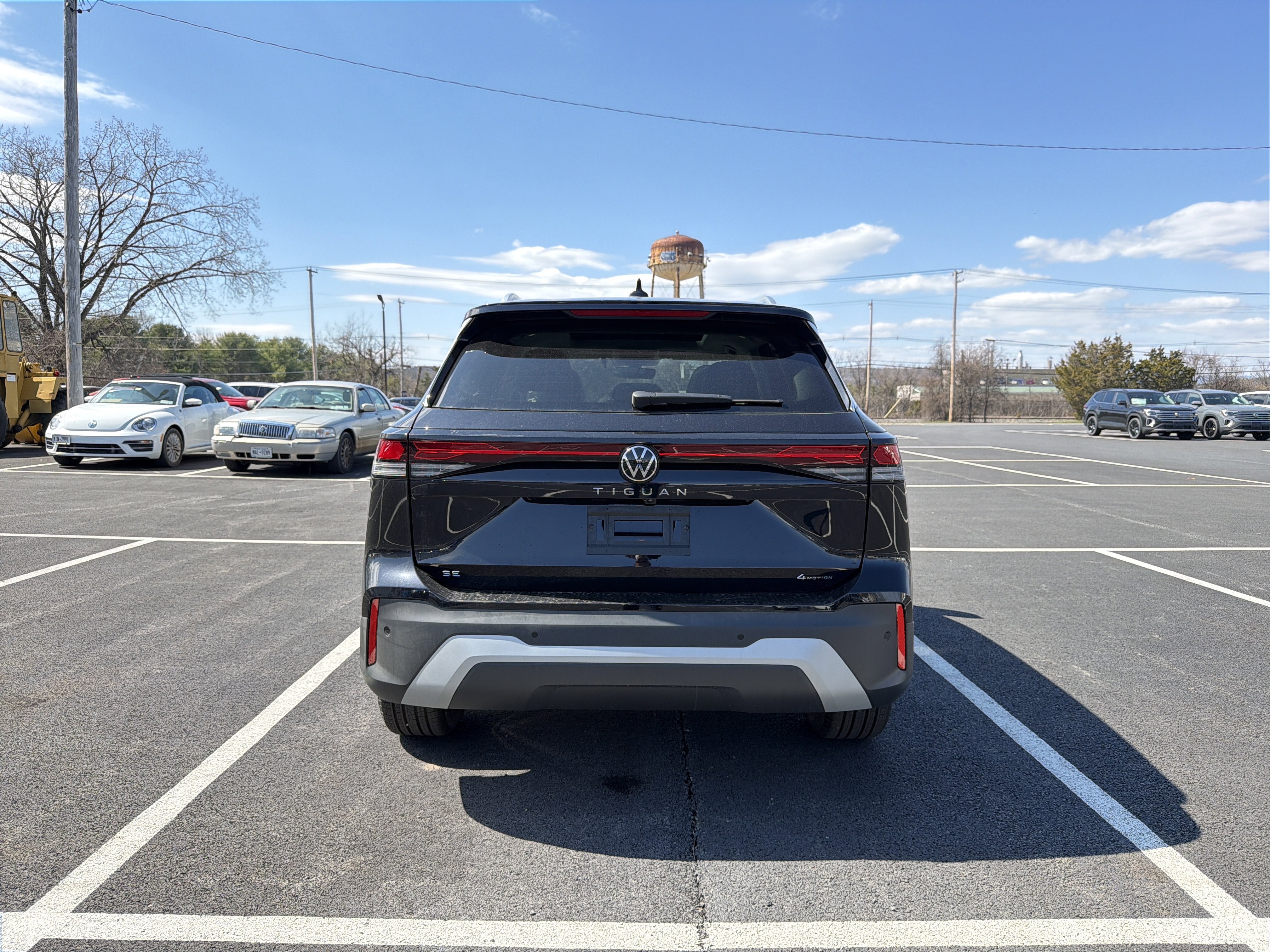 2026 Volkswagen Tiguan 2.0T SE