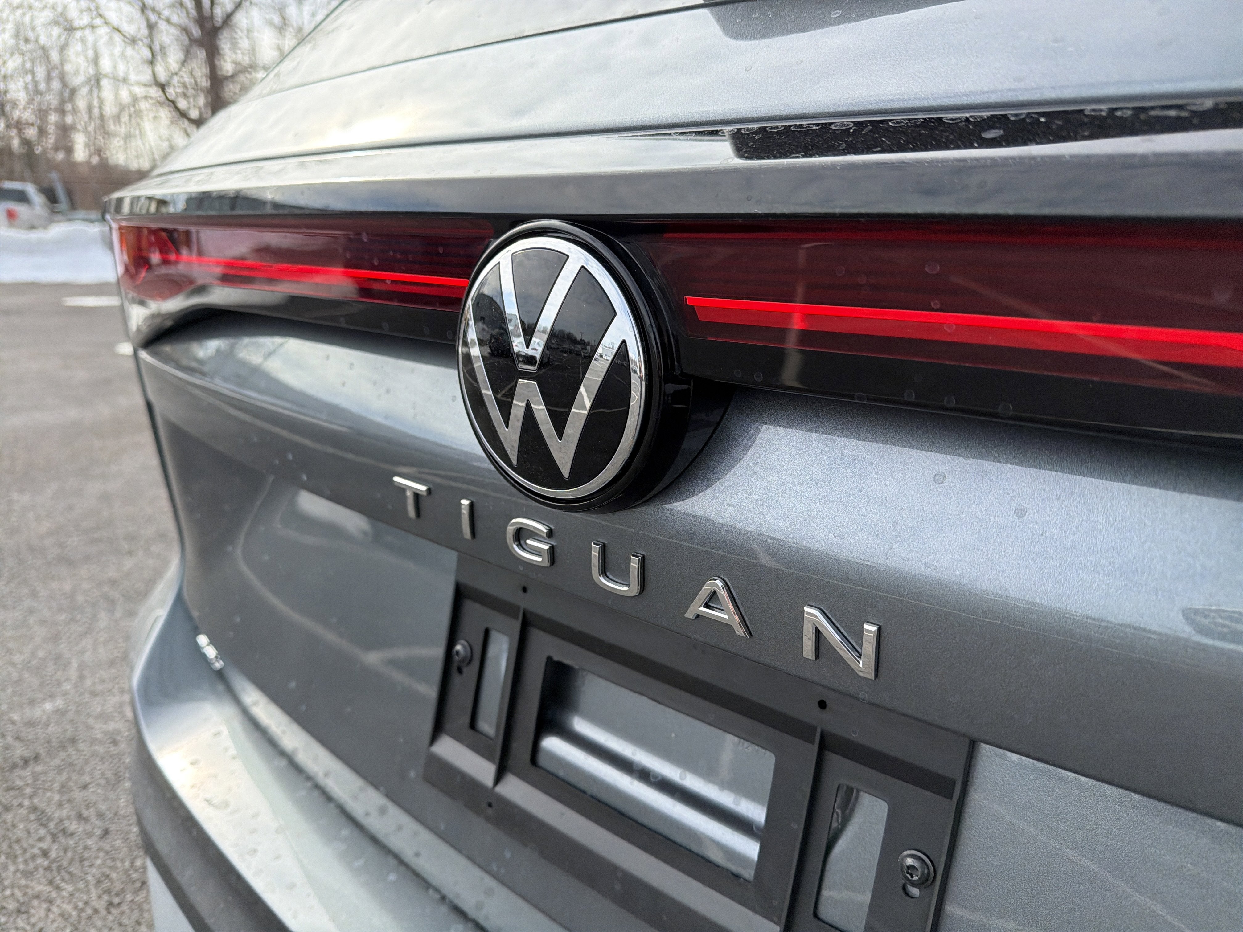 2026 Volkswagen Tiguan 2.0T SE