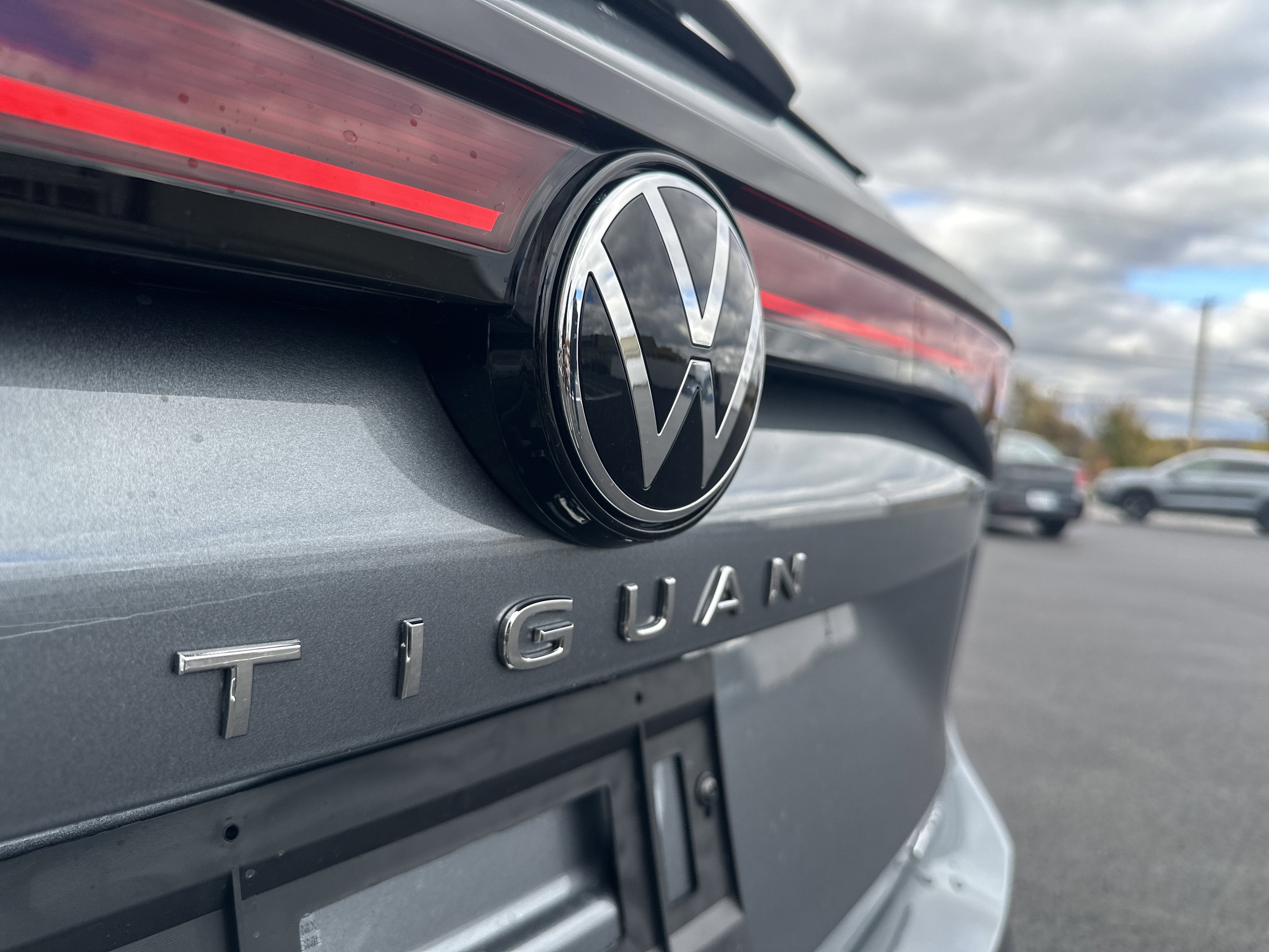 2026 Volkswagen Tiguan 2.0T SE