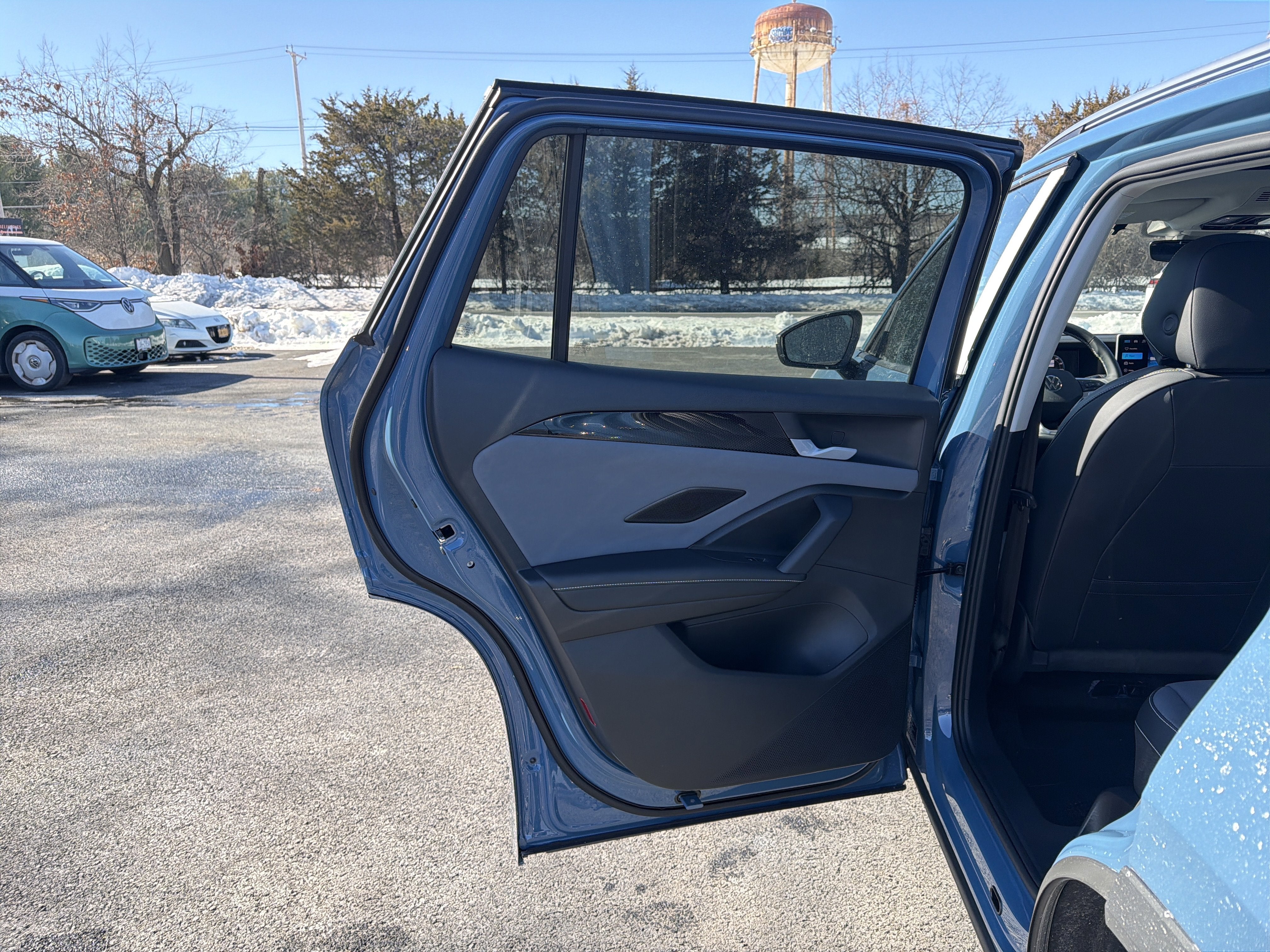 2026 Volkswagen Tiguan 2.0T SE