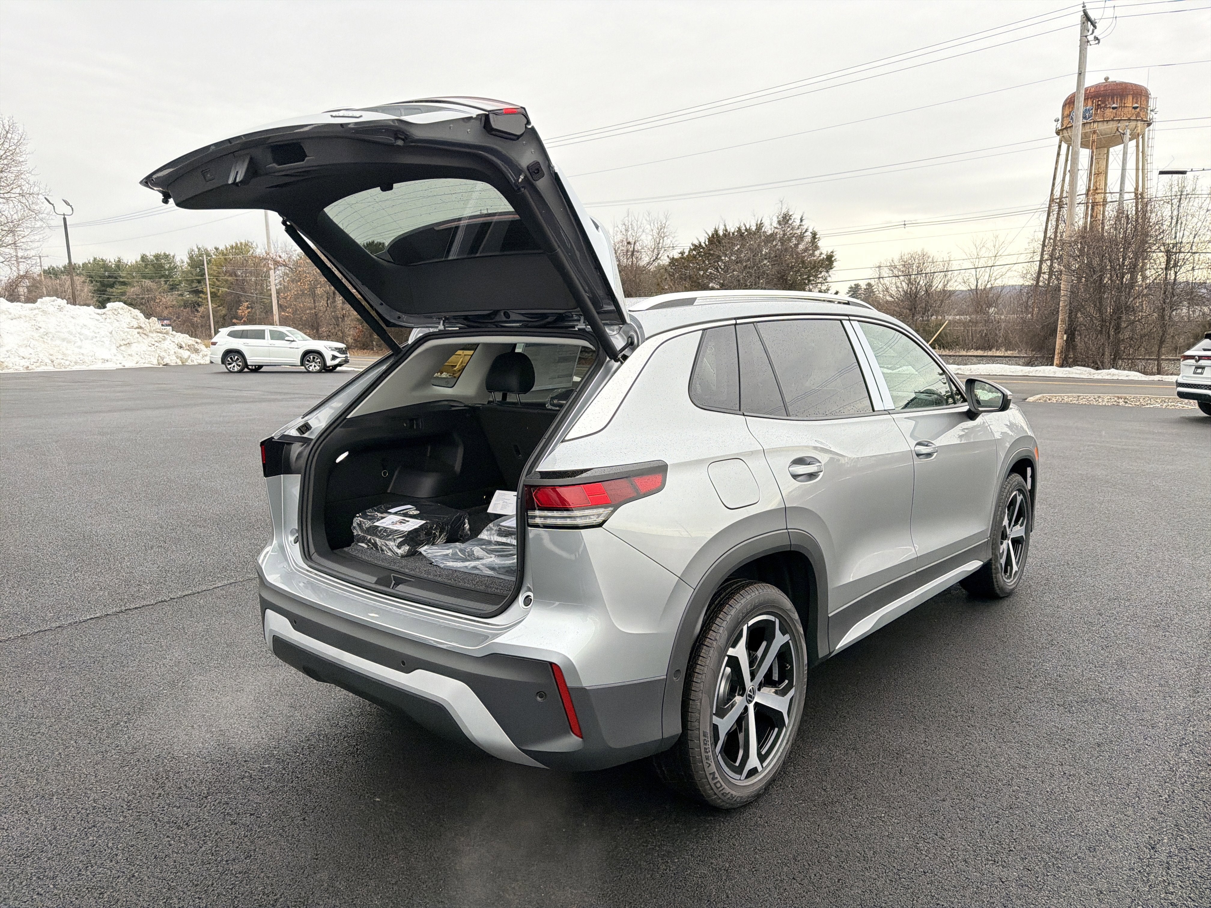 2026 Volkswagen Tiguan 2.0T SE