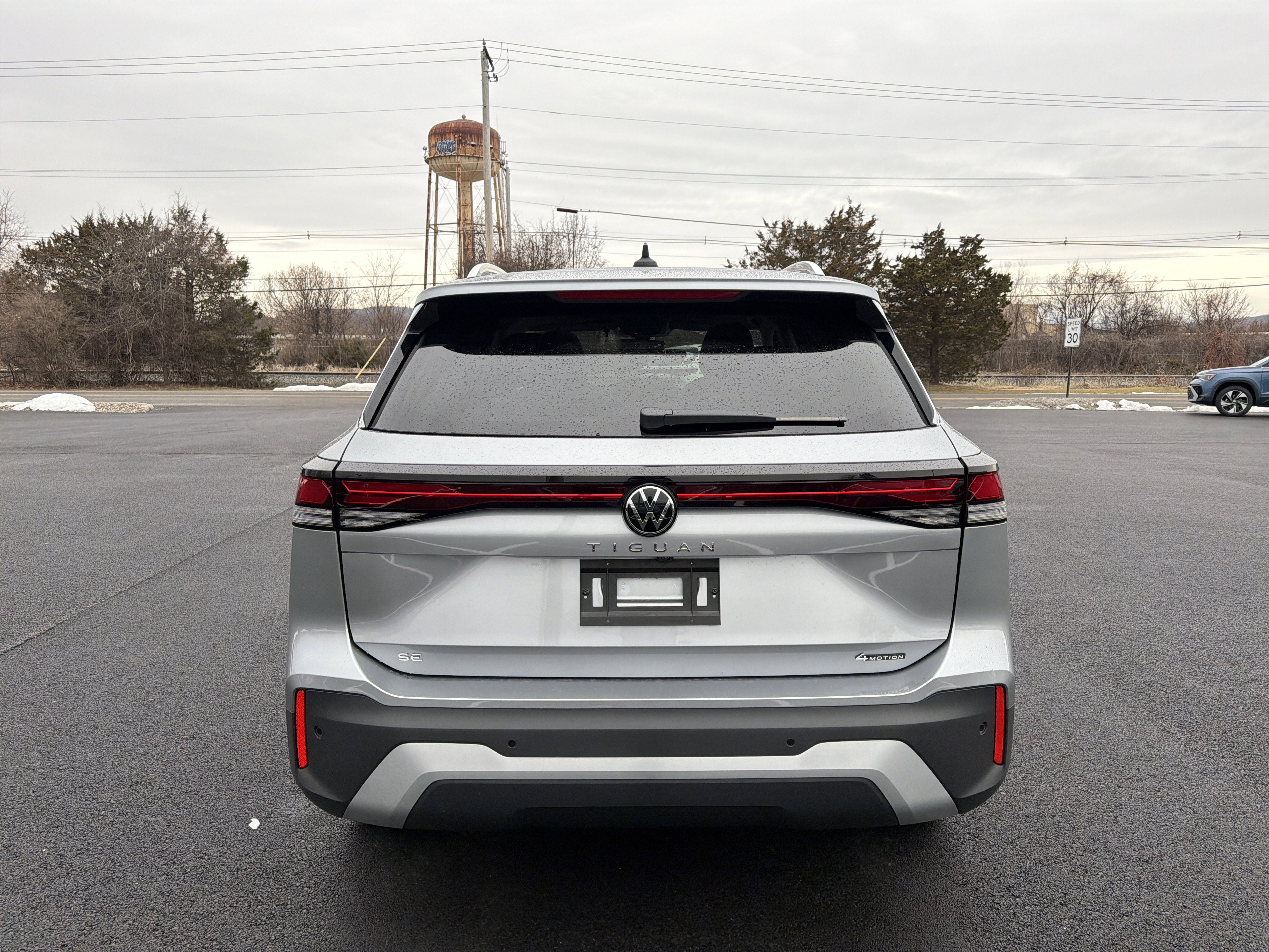 2026 Volkswagen Tiguan 2.0T SE