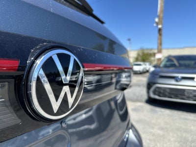 2025 Volkswagen Taos 1.5T SE