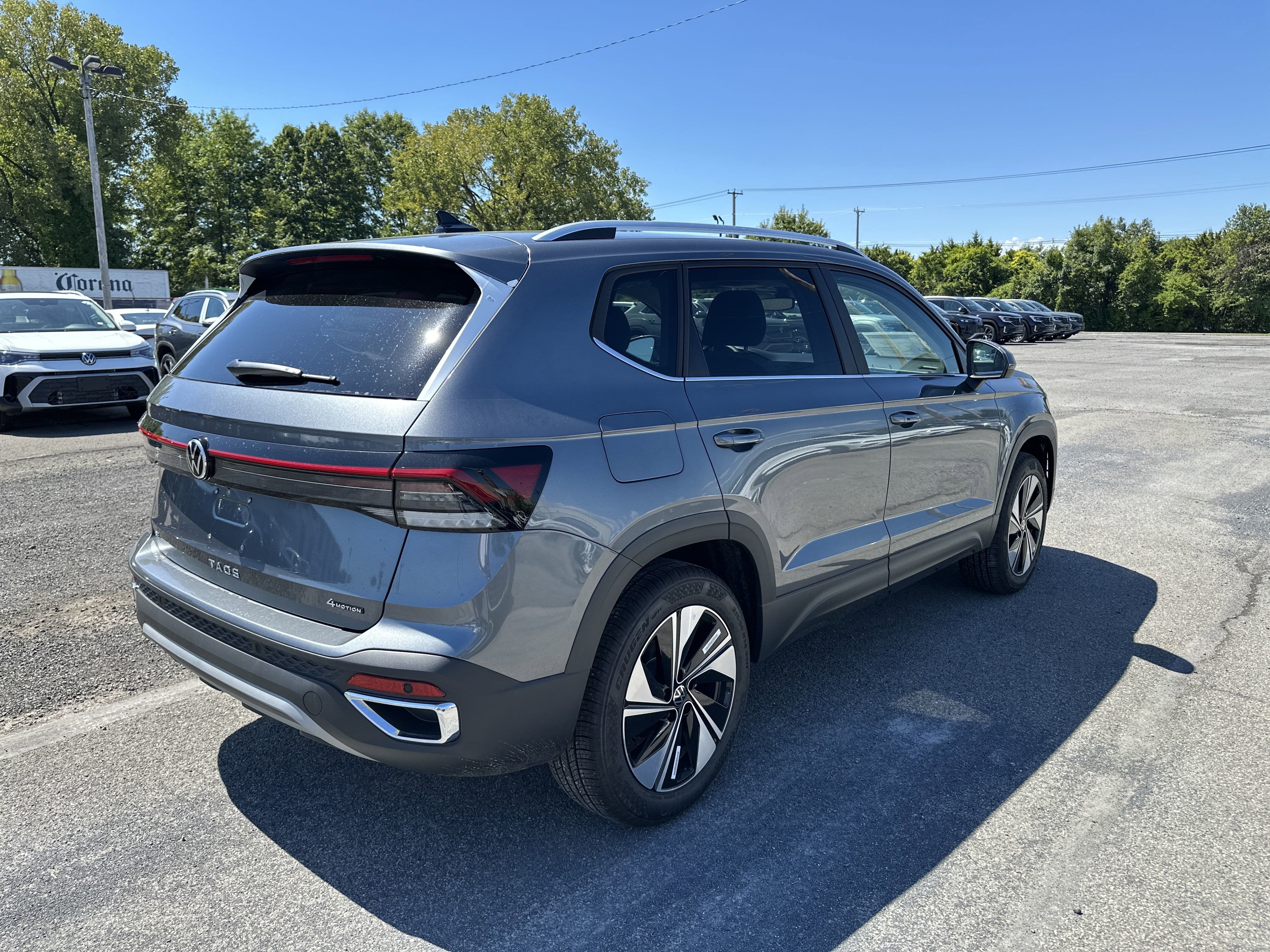 2025 Volkswagen Taos 1.5T SE