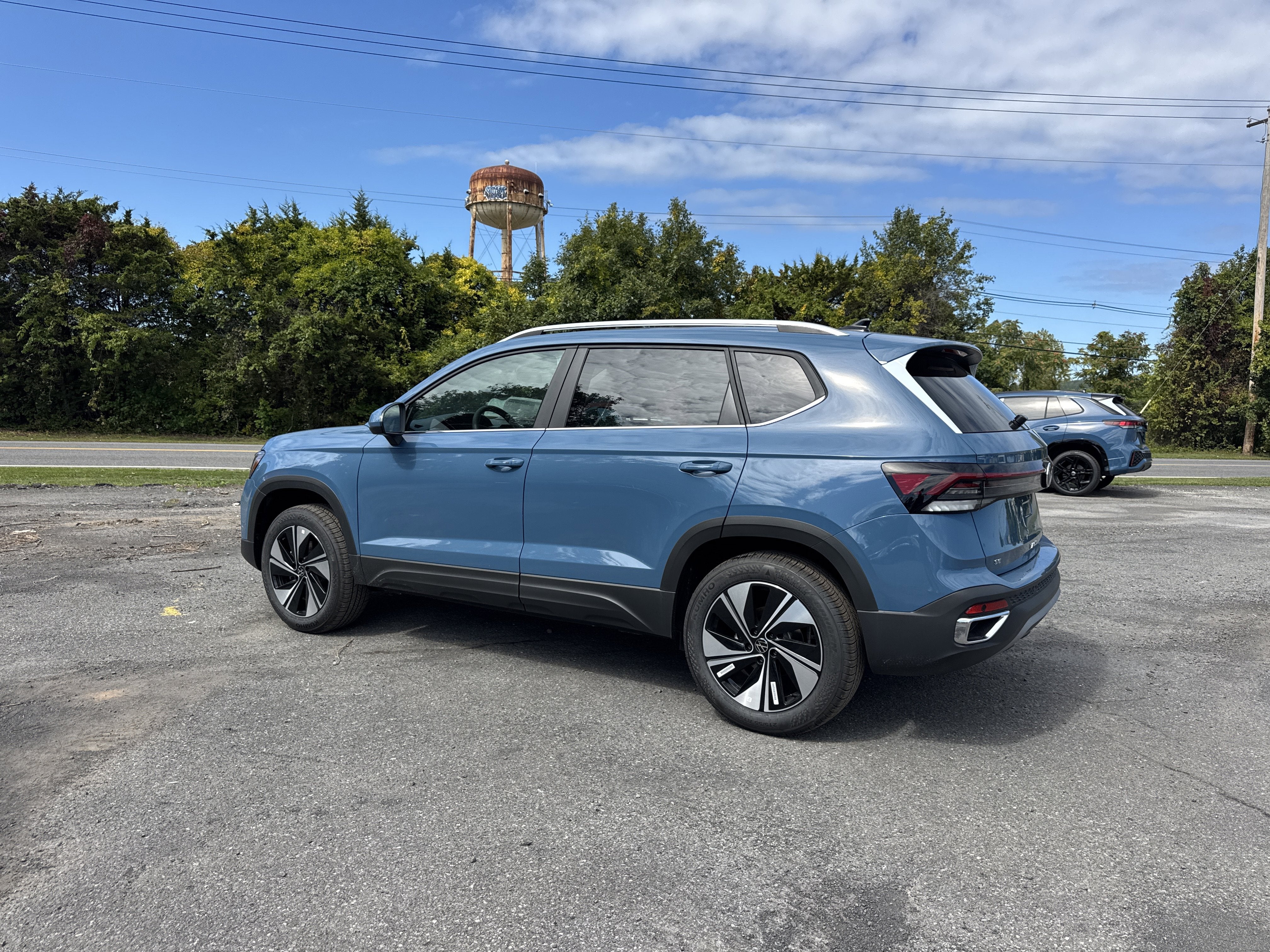 2025 Volkswagen Taos 1.5T SE