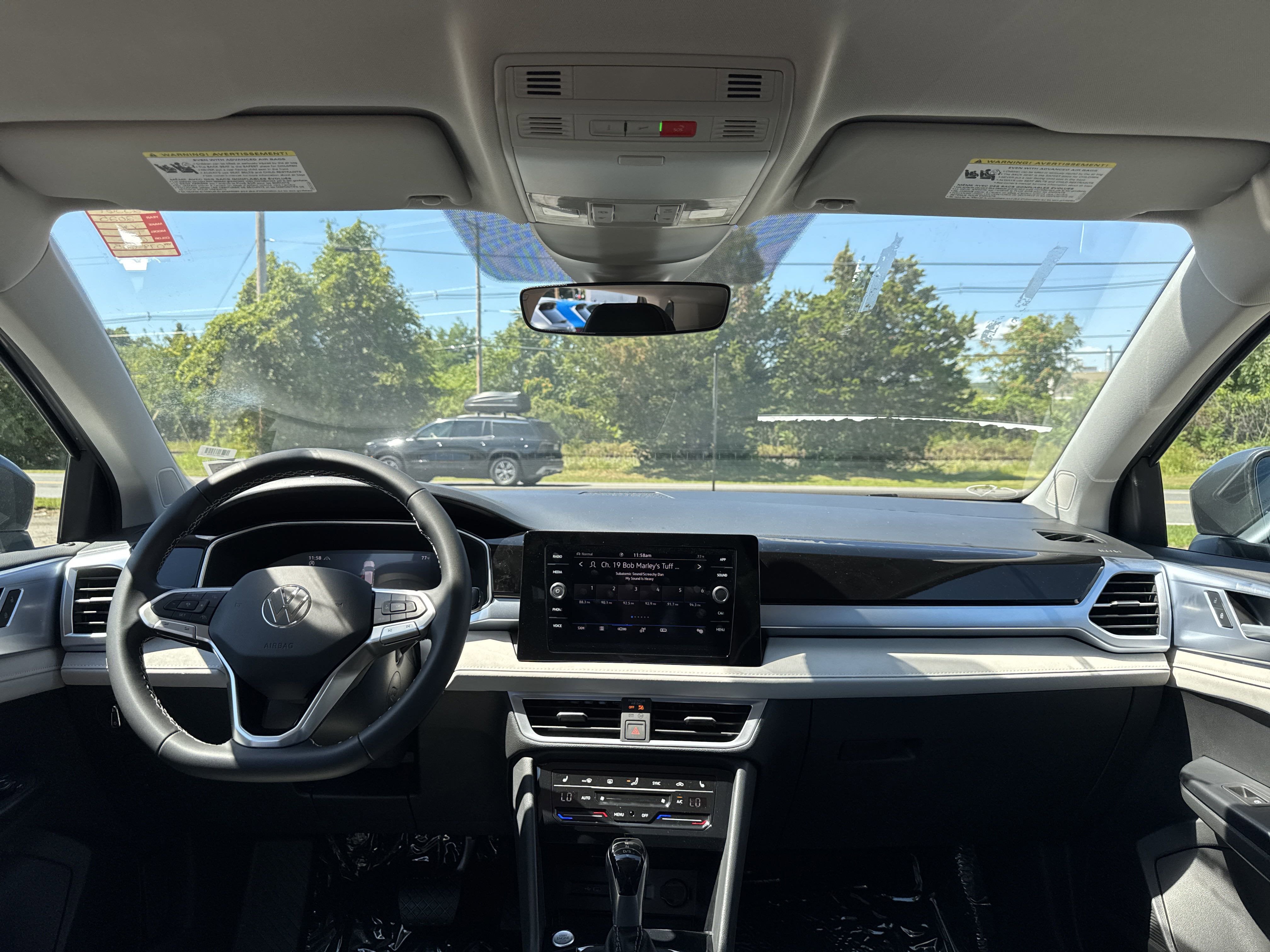 2025 Volkswagen Taos 1.5T SE