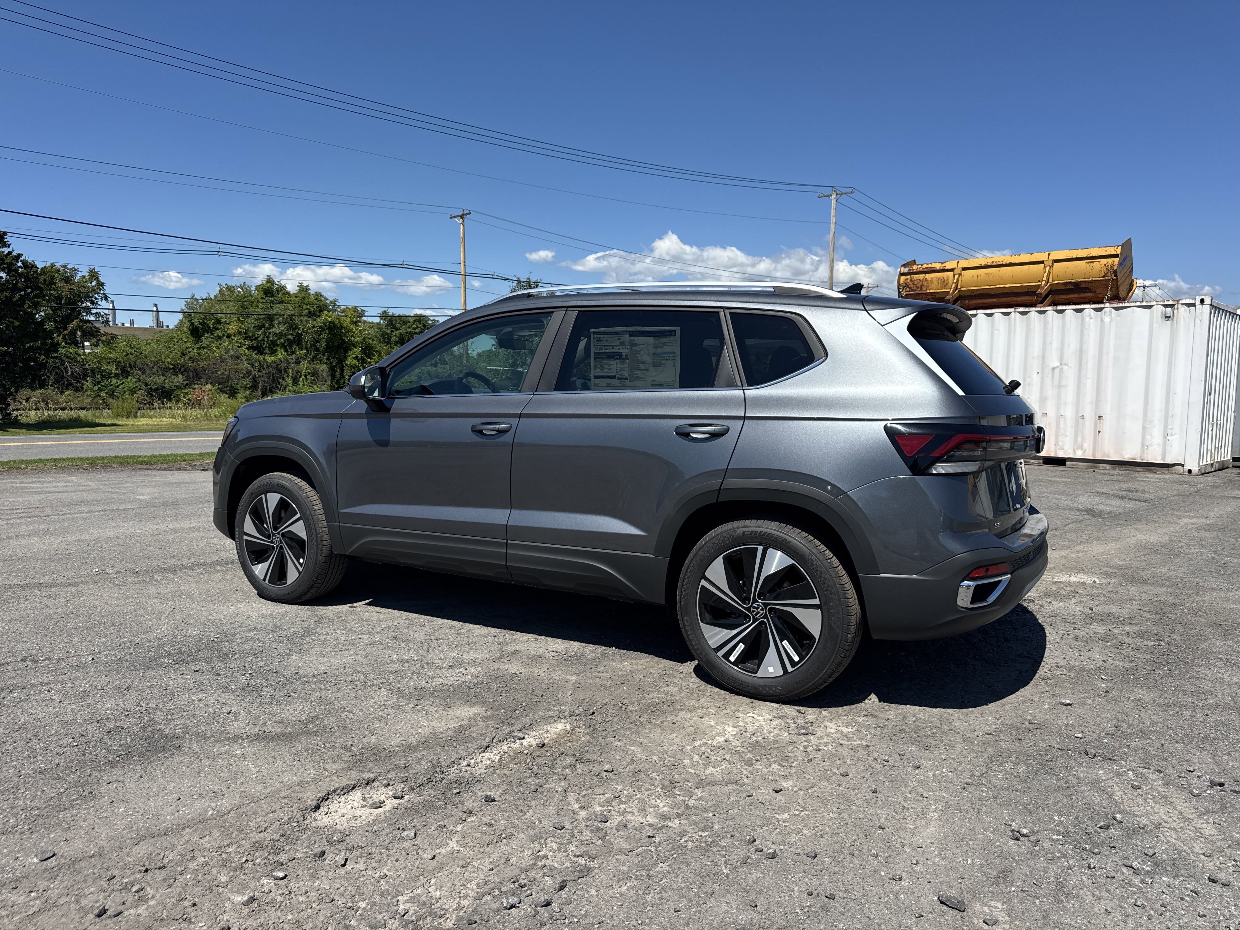 2025 Volkswagen Taos 1.5T SE