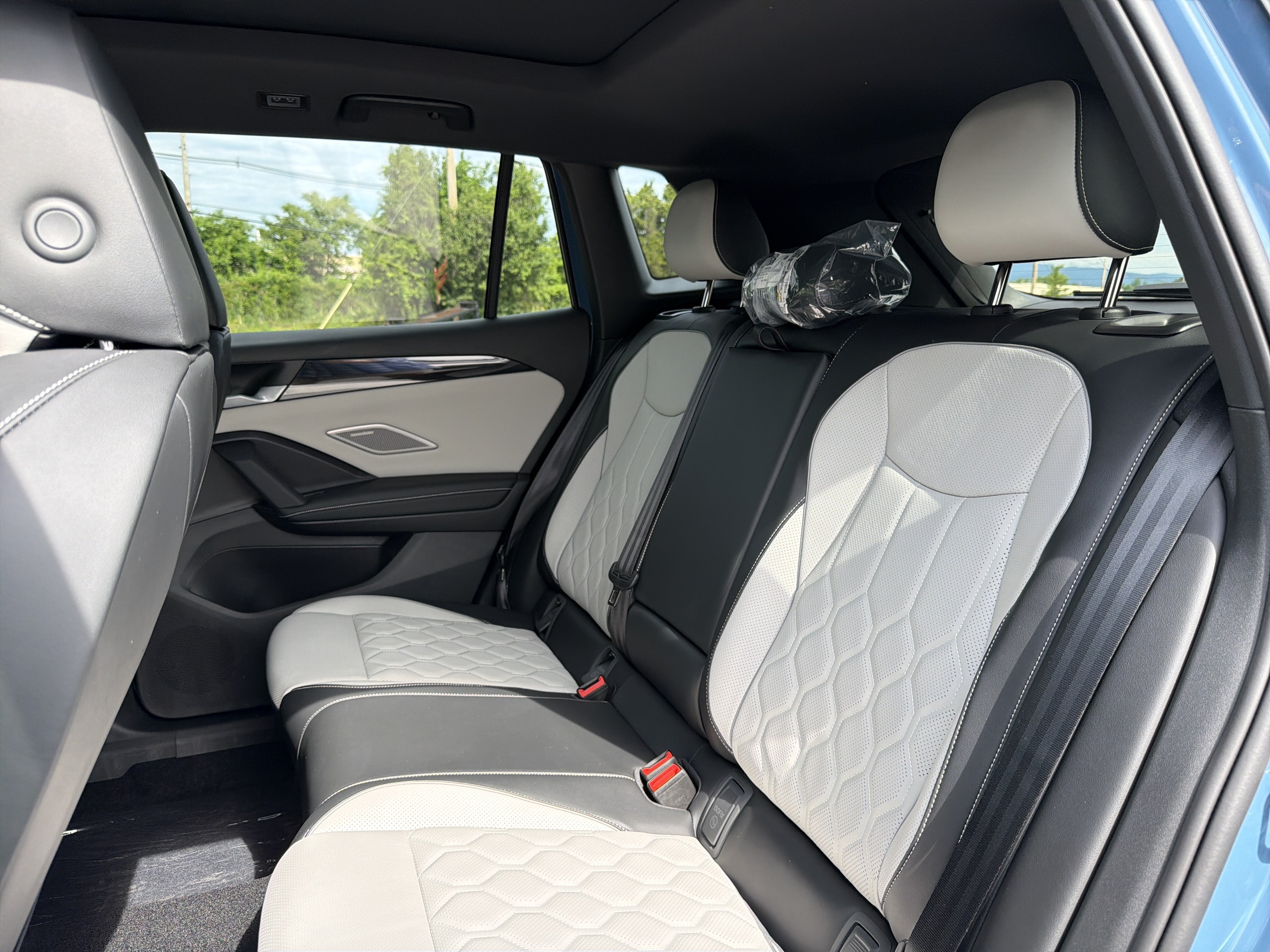 2026 Volkswagen Tiguan 2.0T SEL R-Line Turbo