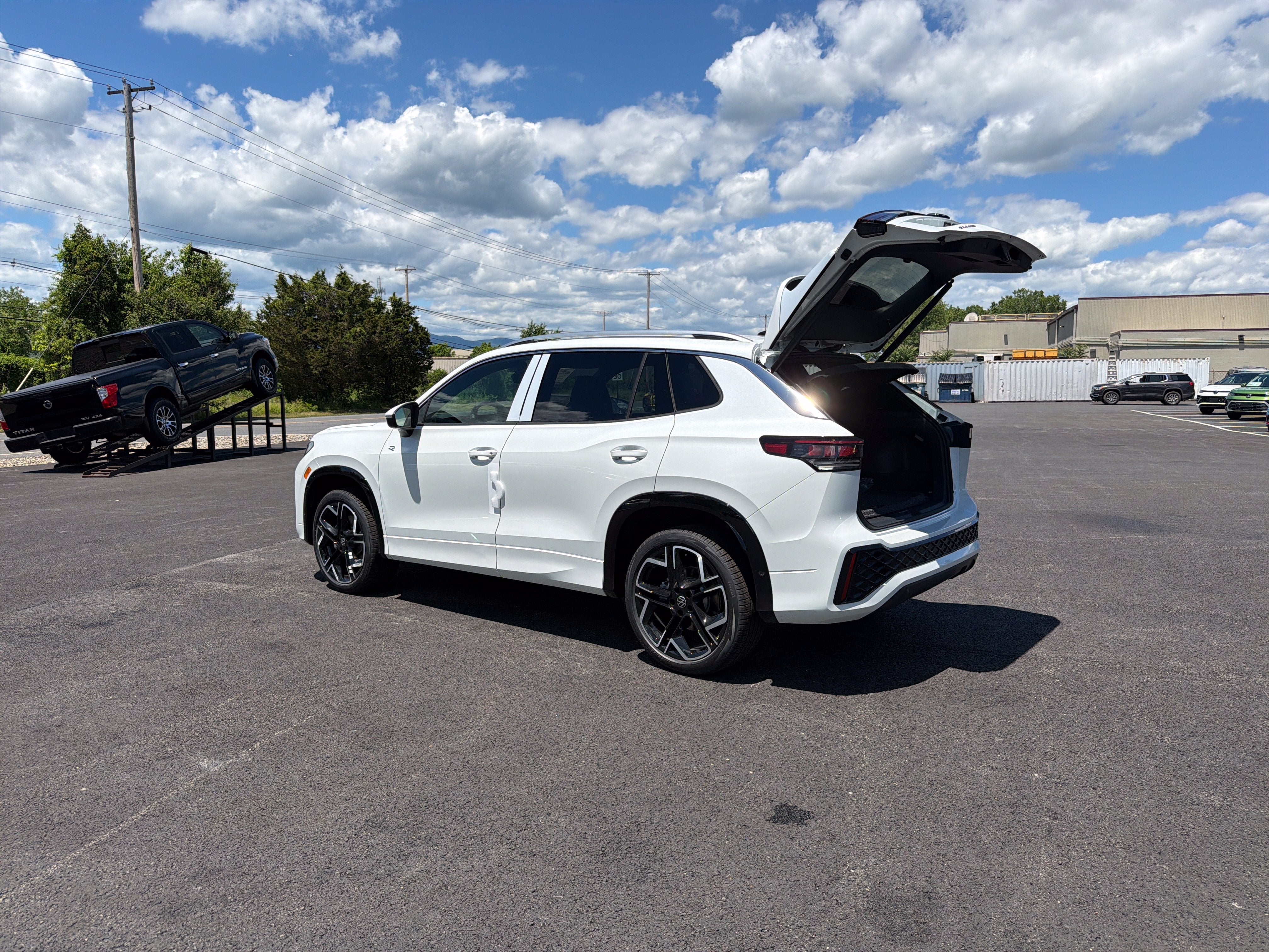 2026 Volkswagen Tiguan SEL R-Line Turbo 4MOTION