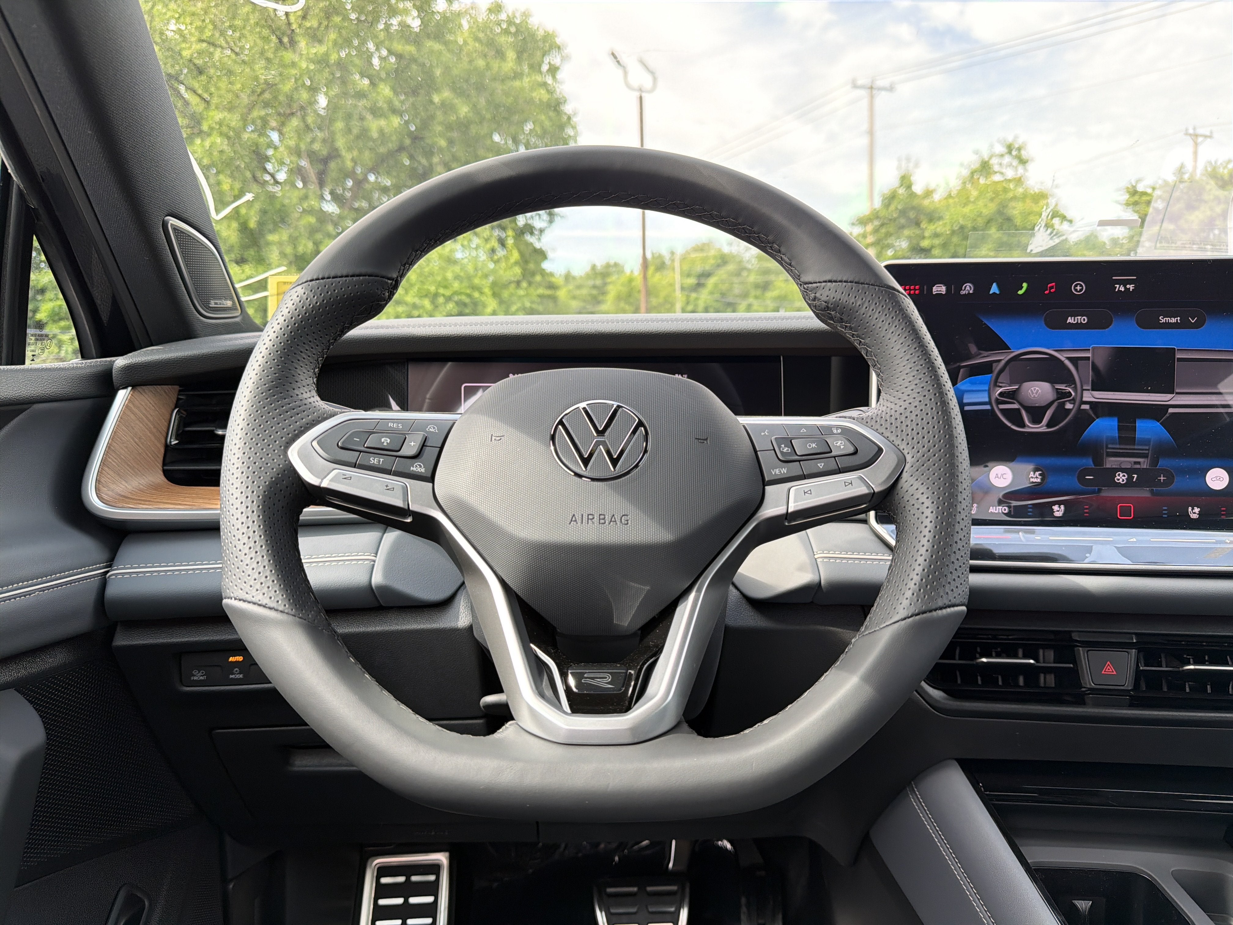 2026 Volkswagen Tiguan 2.0T SEL R-Line Turbo
