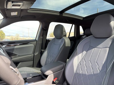 2026 Volkswagen Tiguan 2.0T SEL R-Line Turbo