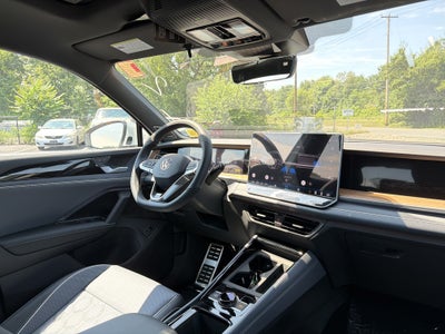 2026 Volkswagen Tiguan 2.0T SEL R-Line Turbo