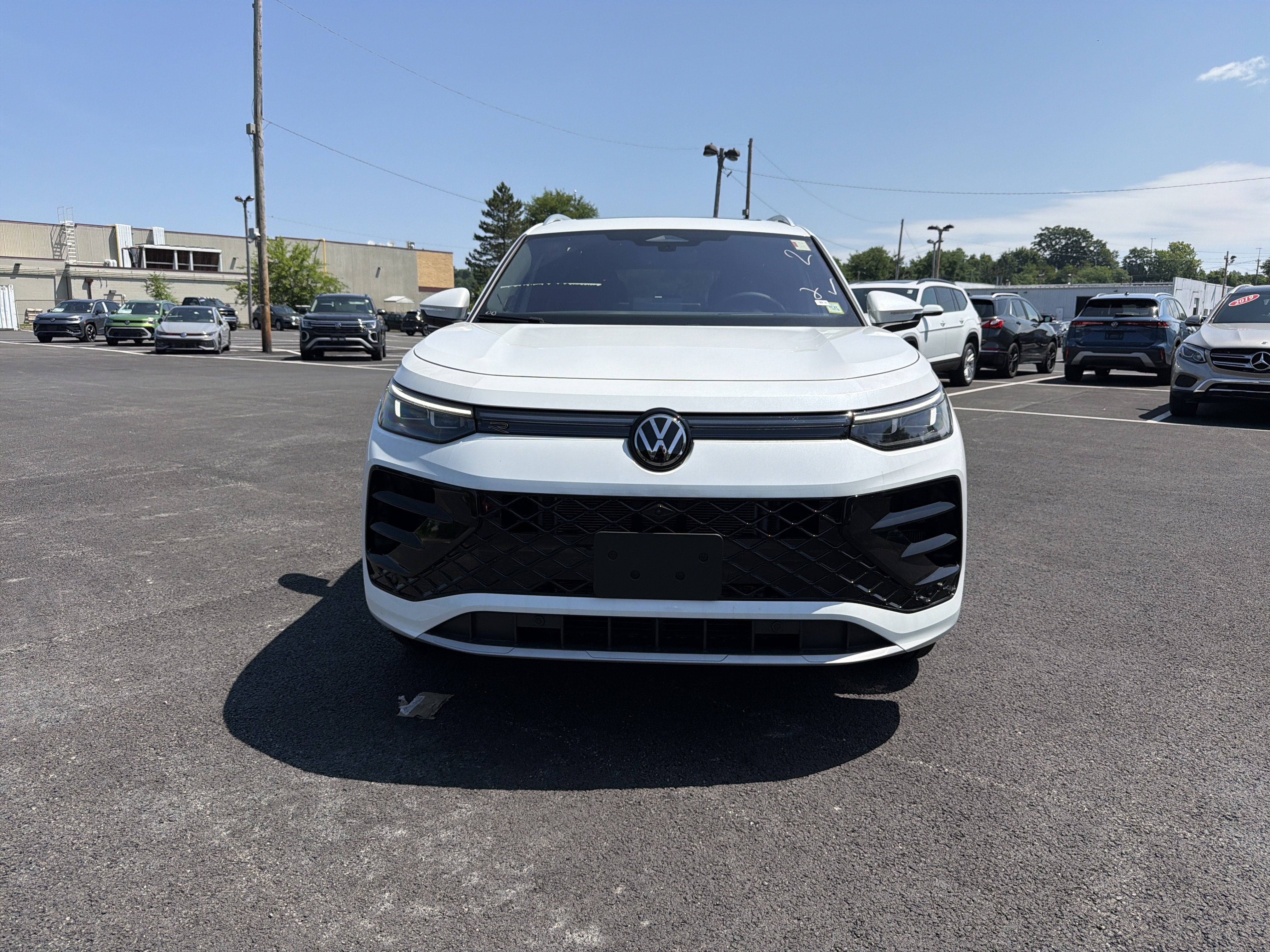2026 Volkswagen Tiguan 2.0T SEL R-Line Turbo