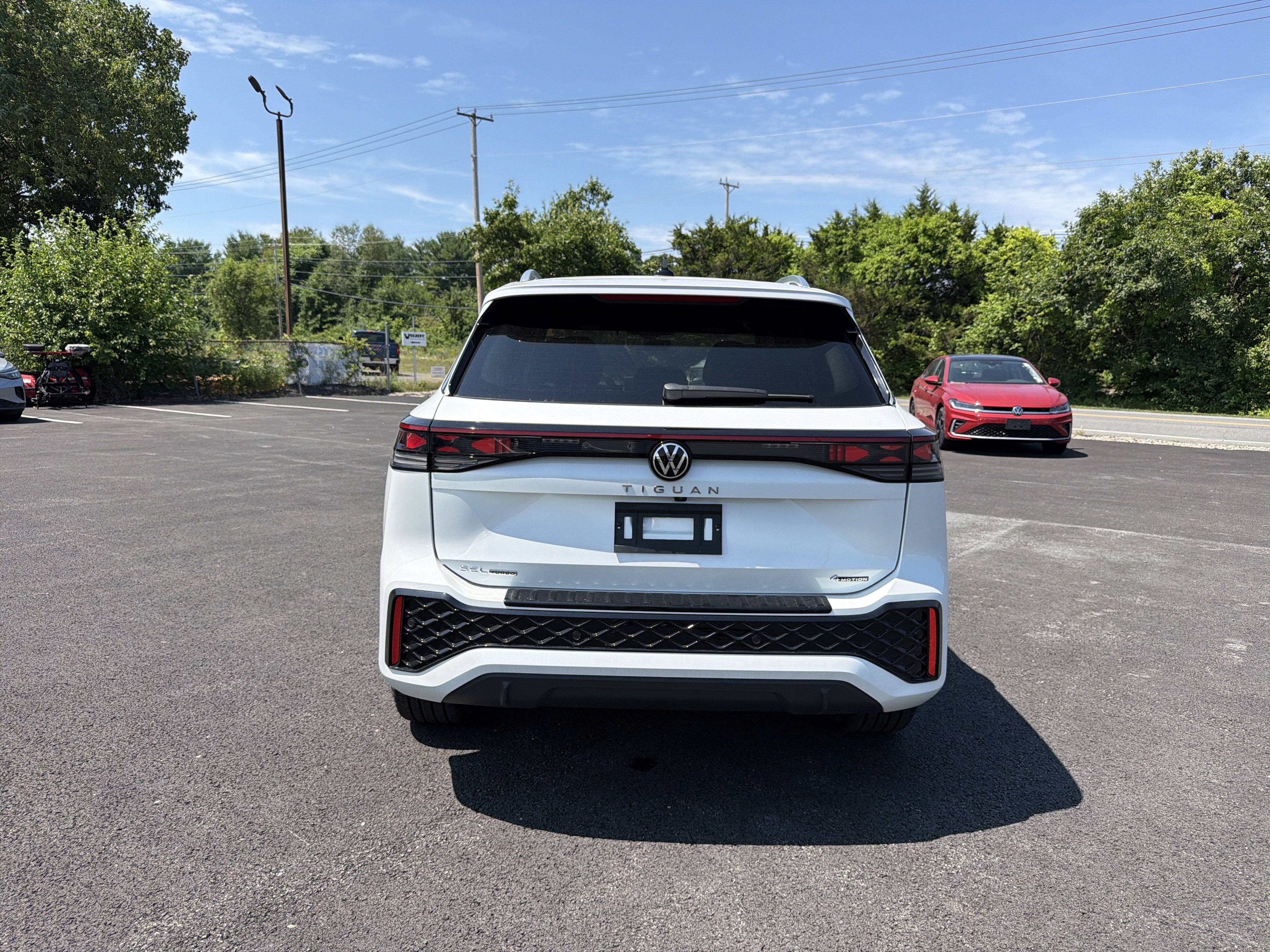 2026 Volkswagen Tiguan 2.0T SEL R-Line Turbo