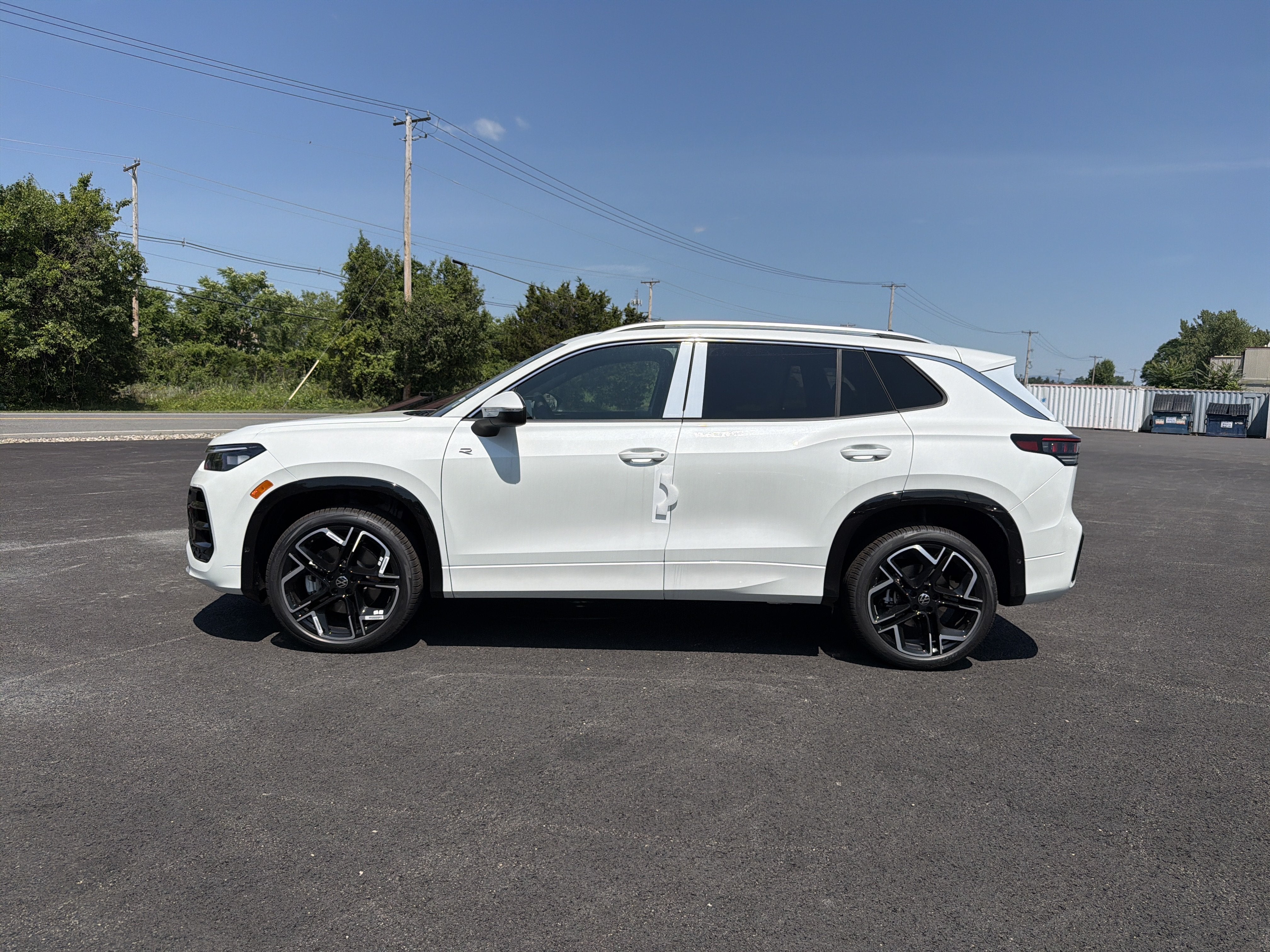 2026 Volkswagen Tiguan 2.0T SEL R-Line Turbo