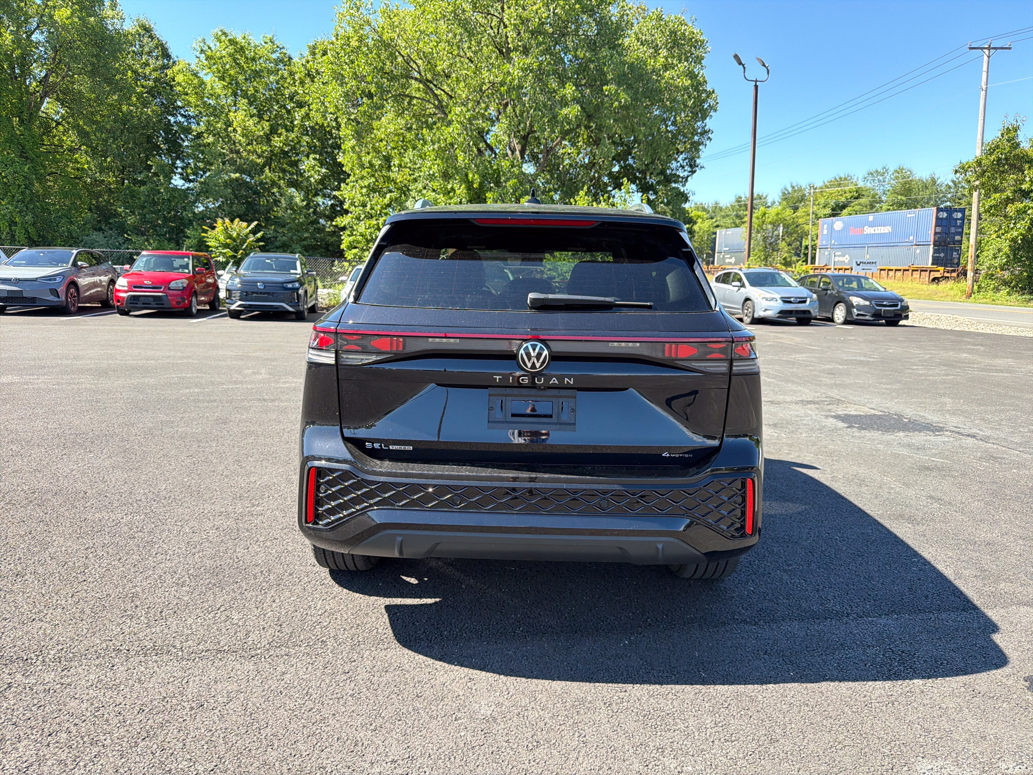 2026 Volkswagen Tiguan 2.0T SEL