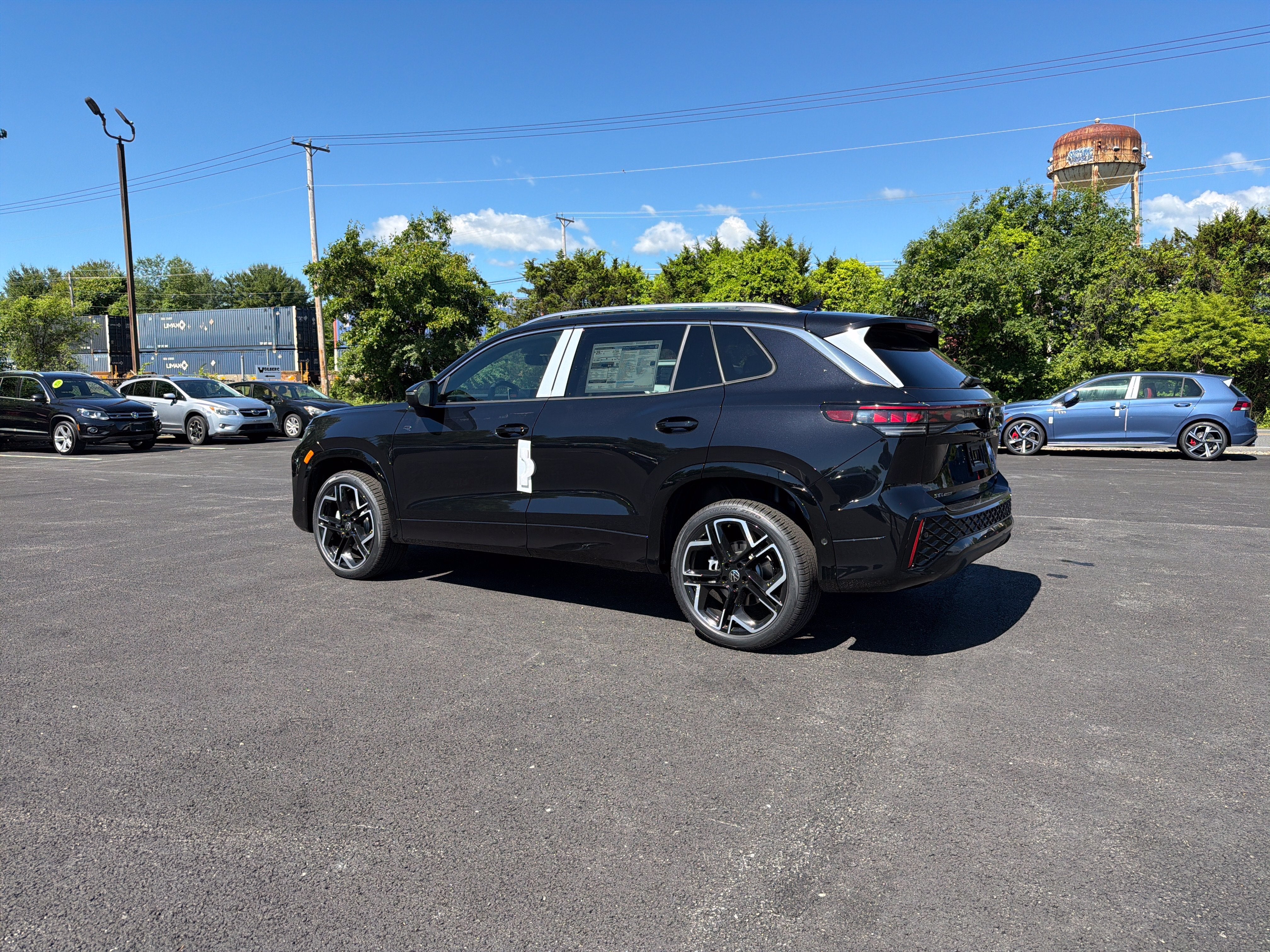 2026 Volkswagen Tiguan 2.0T SEL
