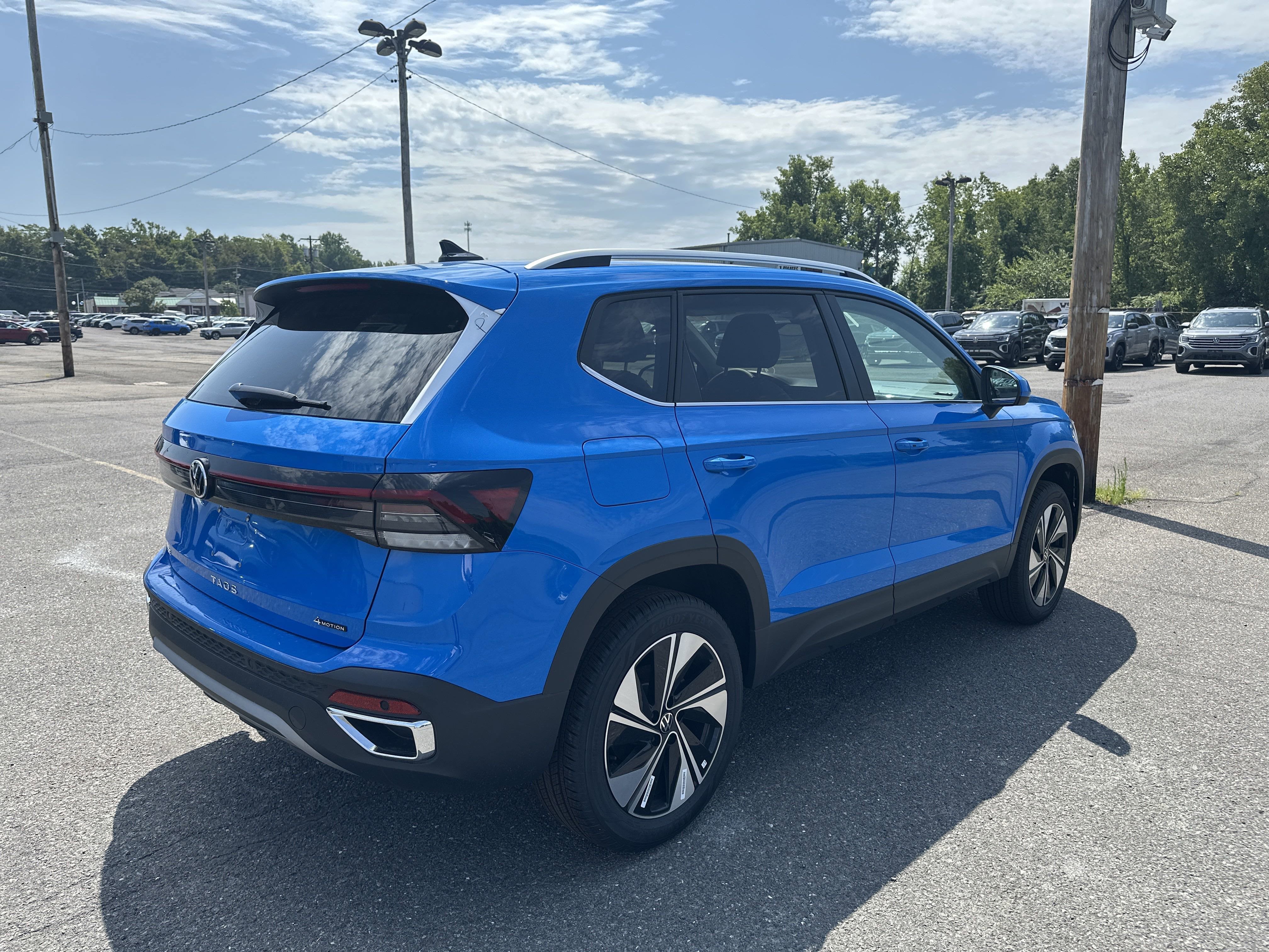 2025 Volkswagen Taos 1.5T SE