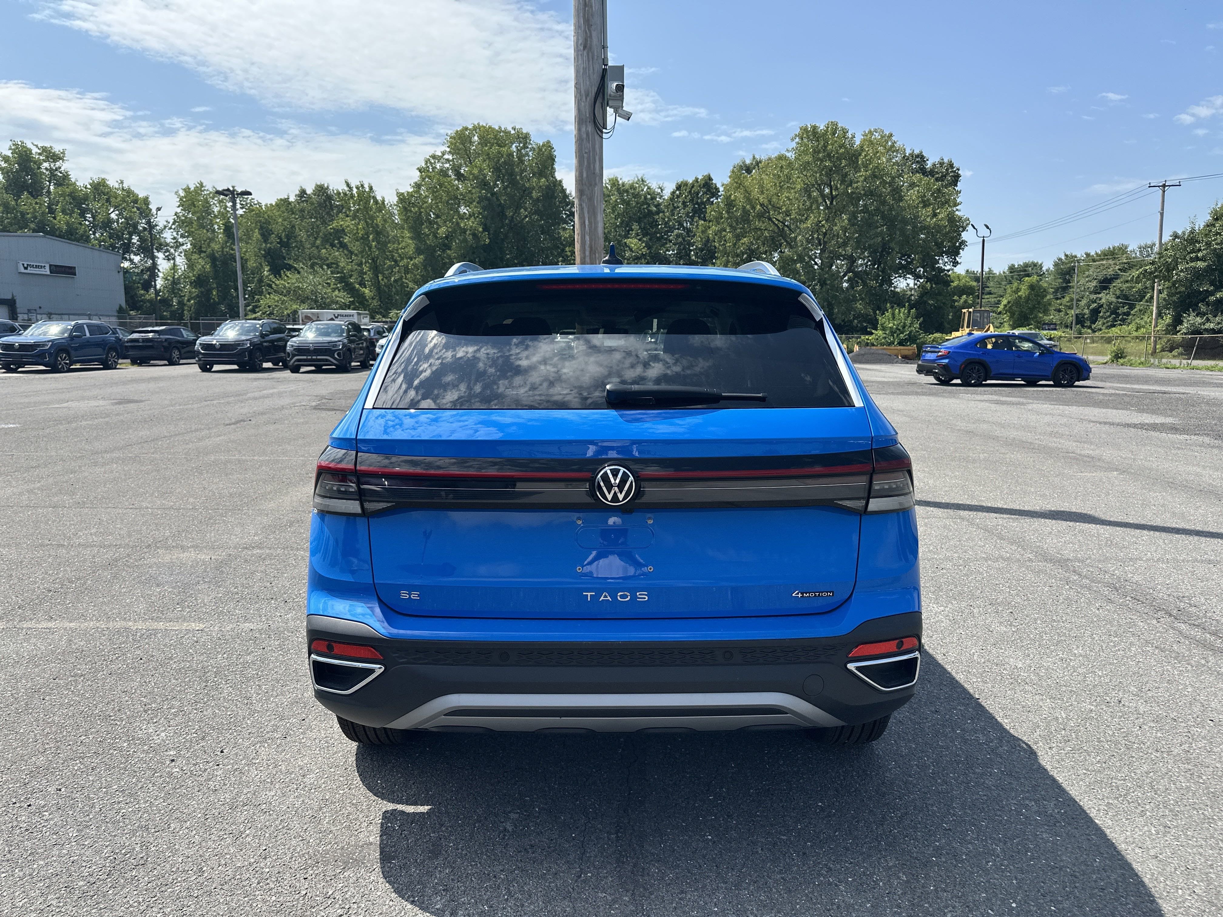 2025 Volkswagen Taos 1.5T SE