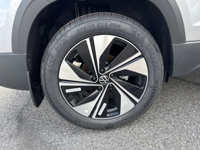 2025 Volkswagen Taos 1.5T SE