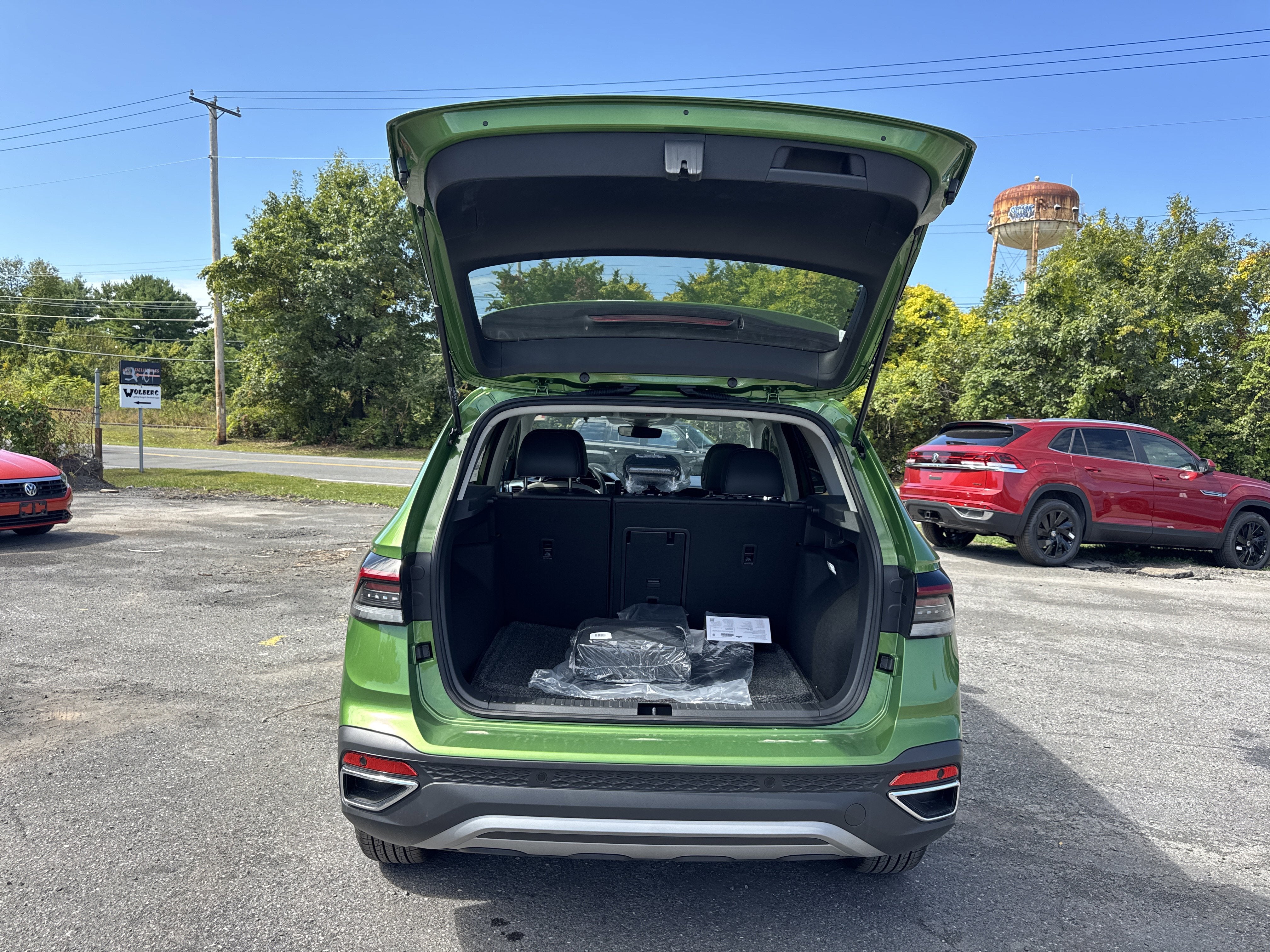 2025 Volkswagen Taos 1.5T SE