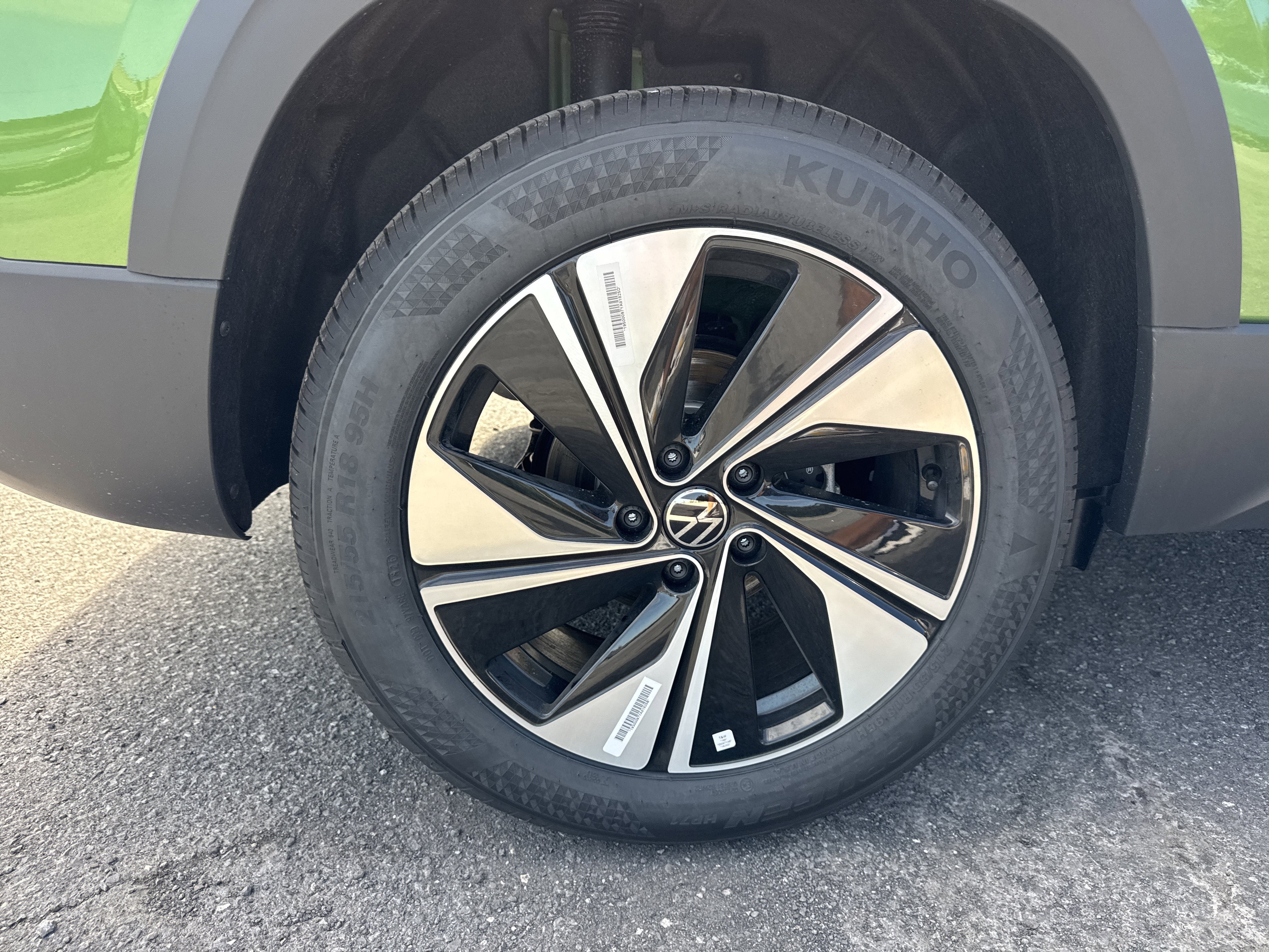 2025 Volkswagen Taos 1.5T SE