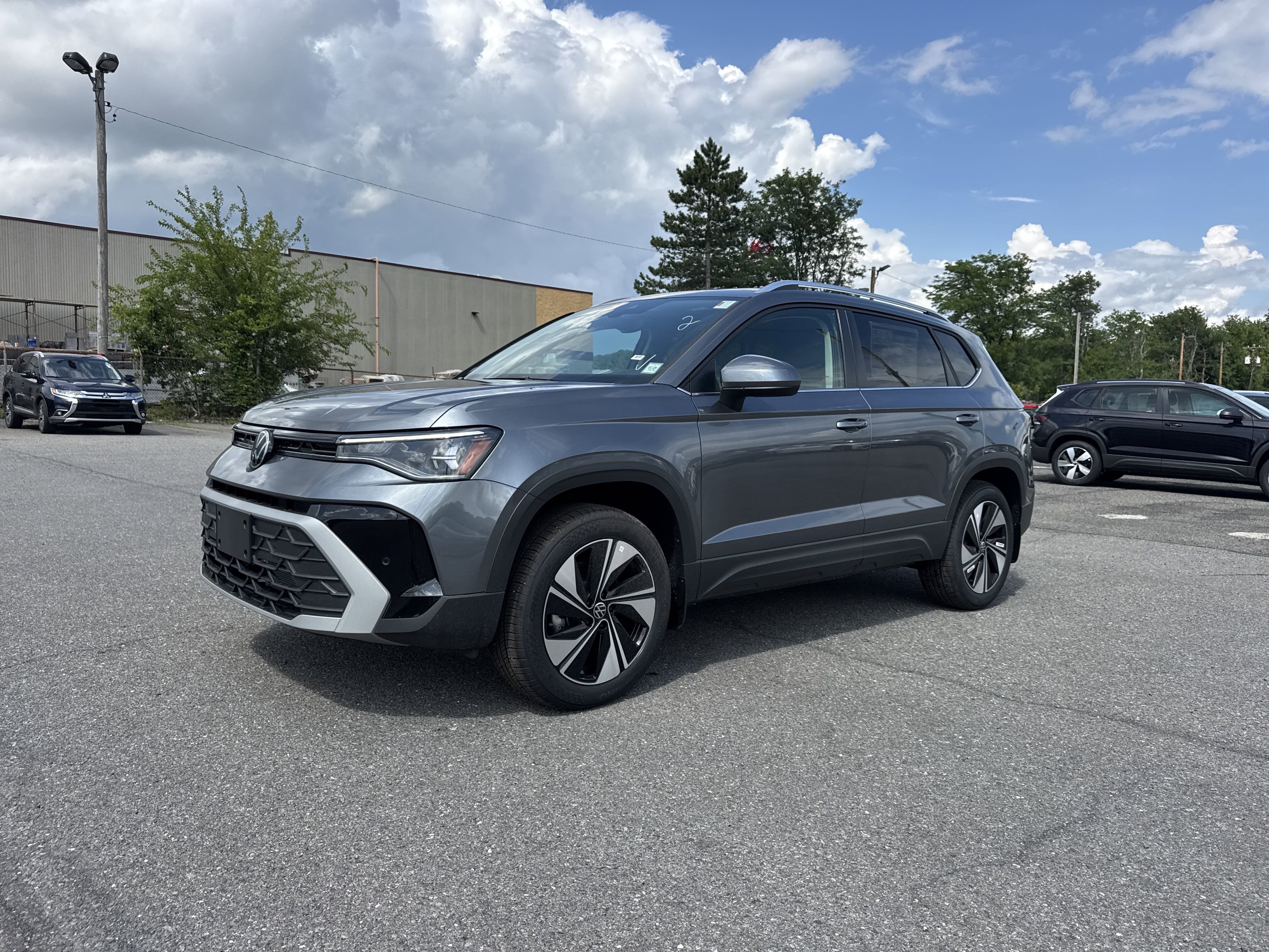 2025 Volkswagen Taos 1.5T SE