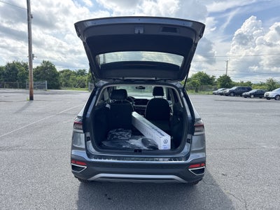 2025 Volkswagen Taos 1.5T SE