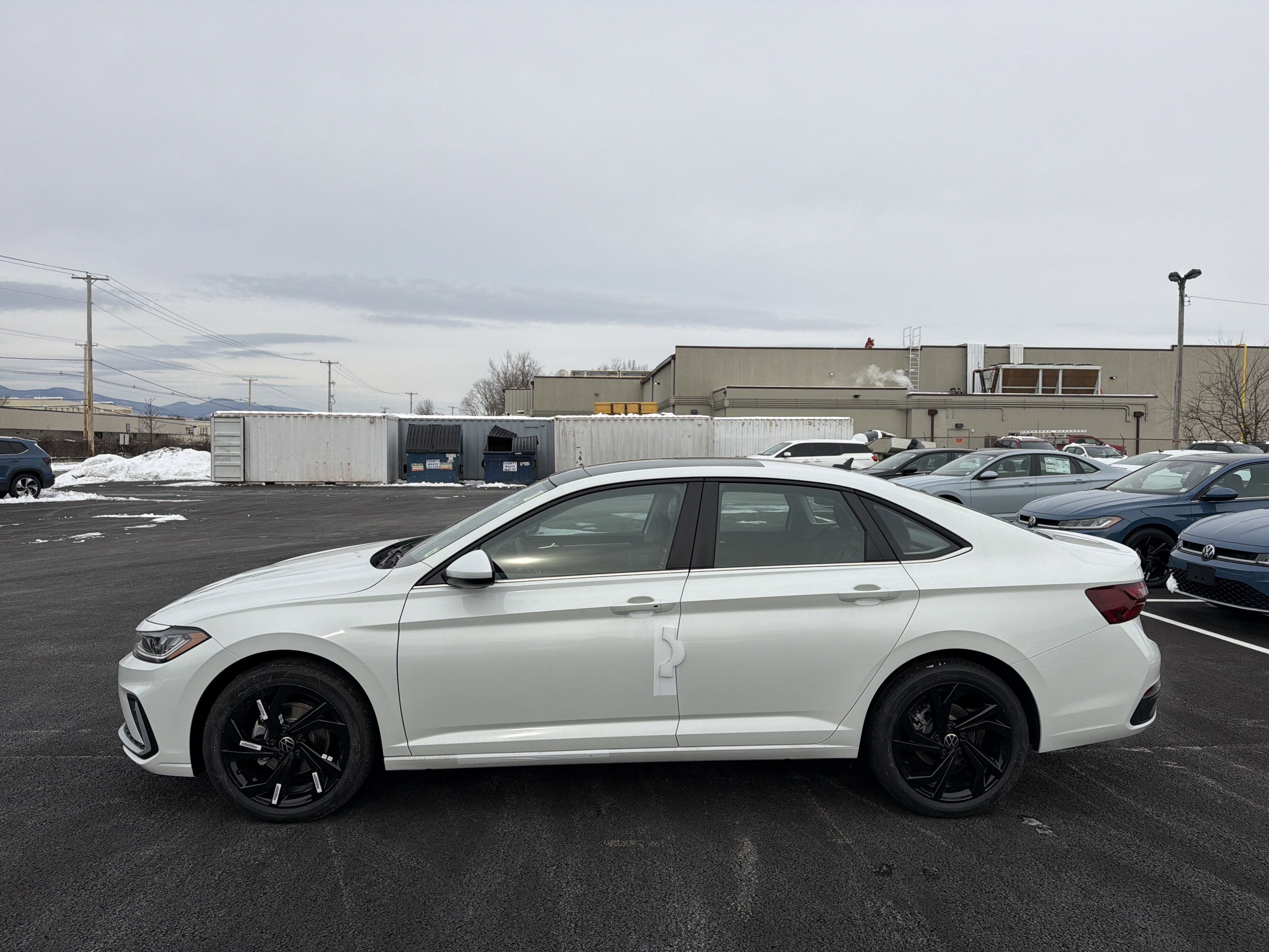 2026 Volkswagen Jetta SE FWD