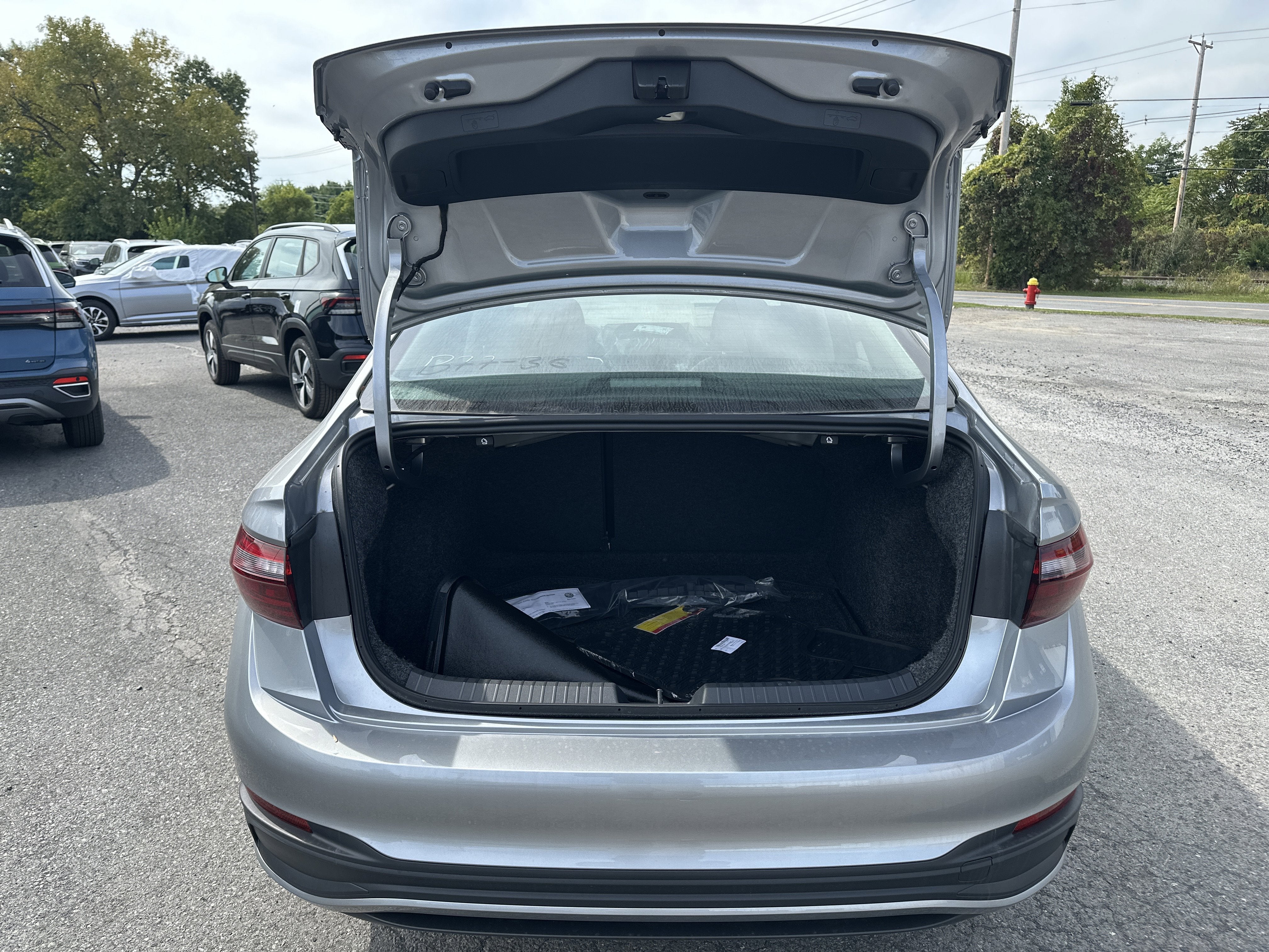 2025 Volkswagen Jetta 1.5T SE