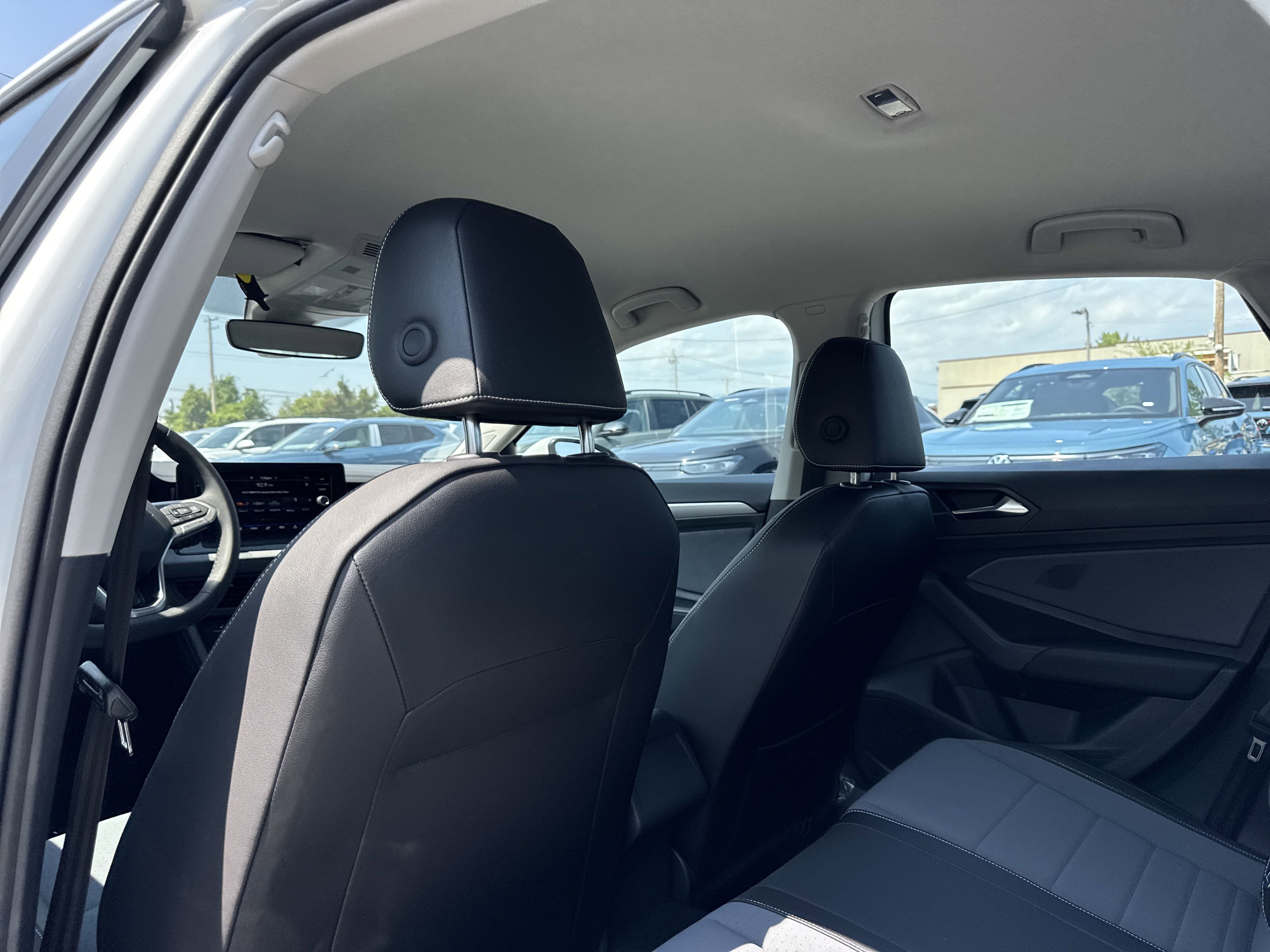 2025 Volkswagen Jetta 1.5T SE