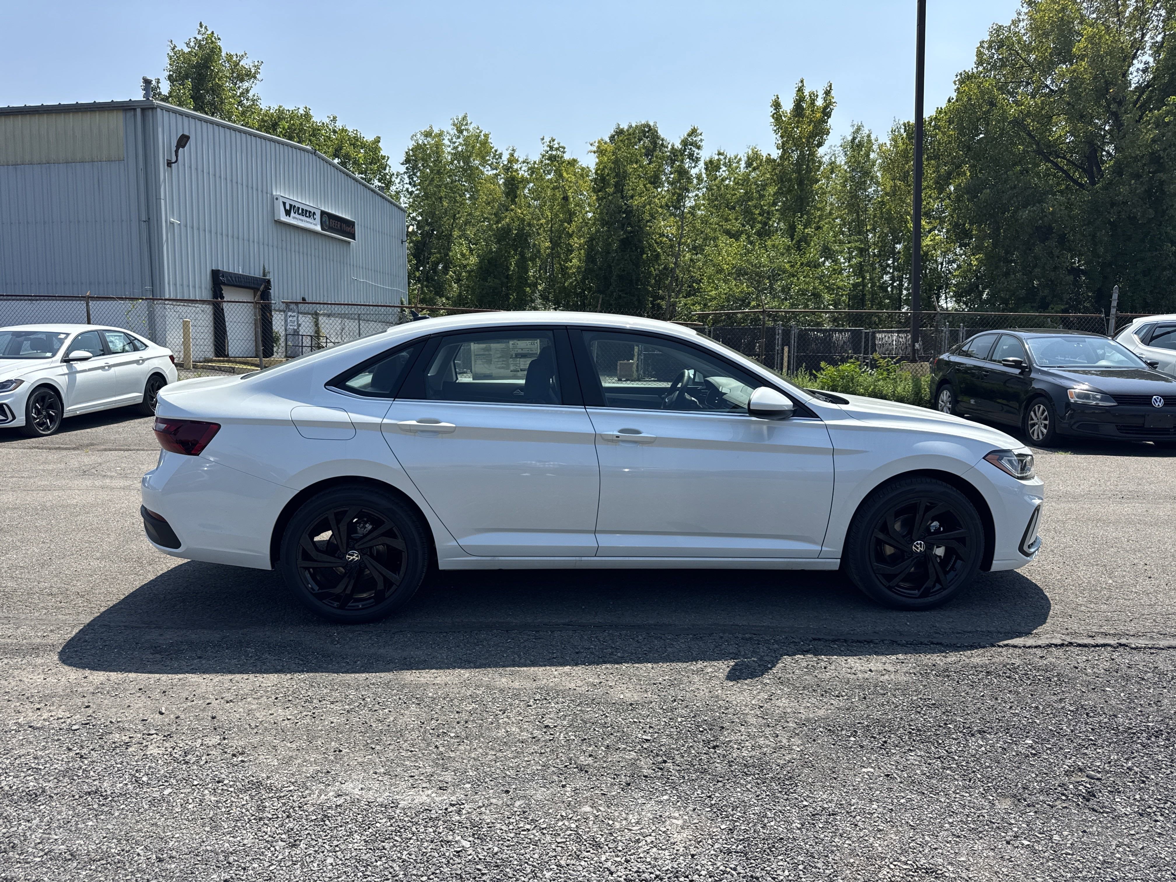 2025 Volkswagen Jetta 1.5T SE