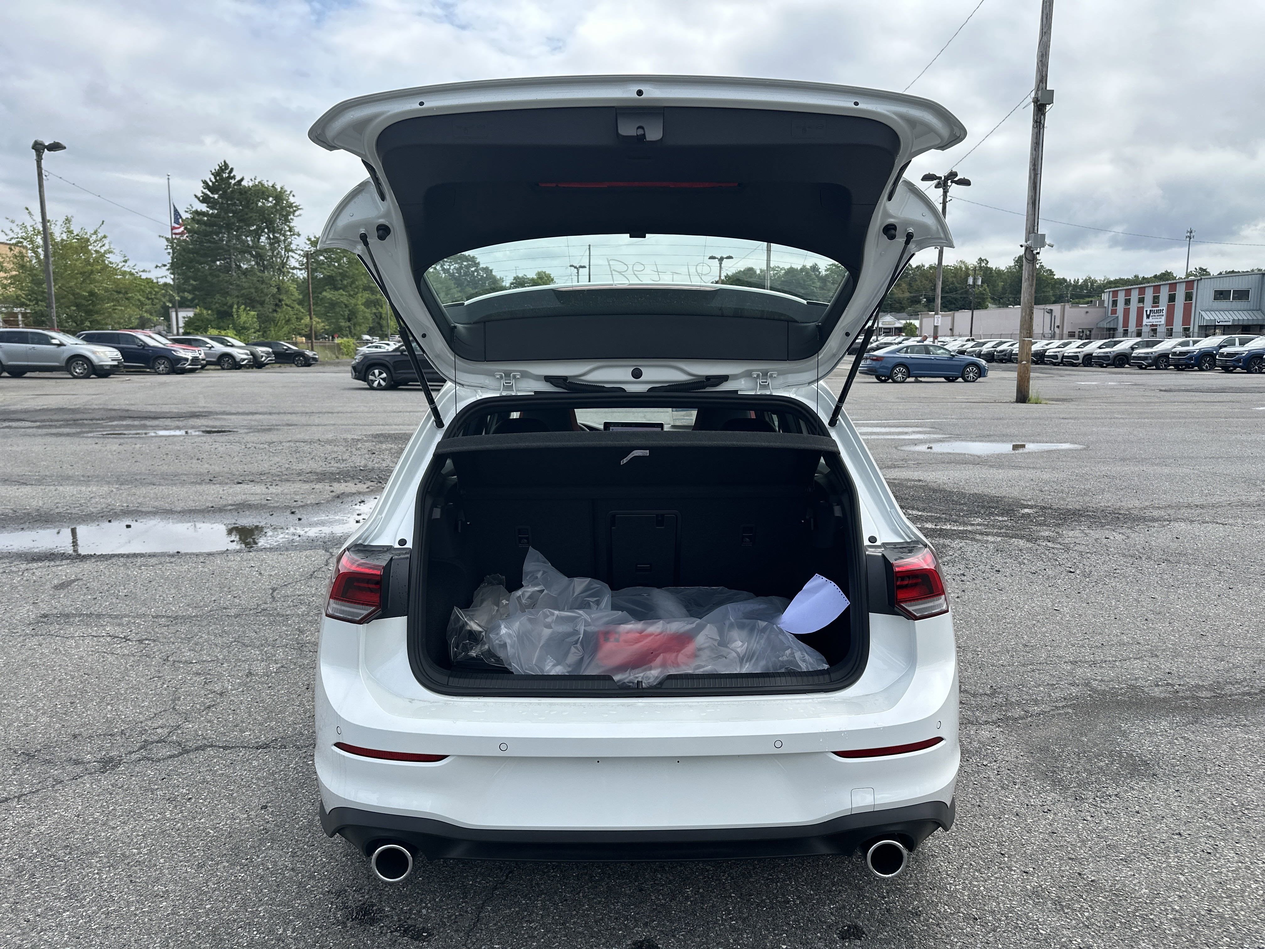 2025 Volkswagen Golf GTI 2.0T SE