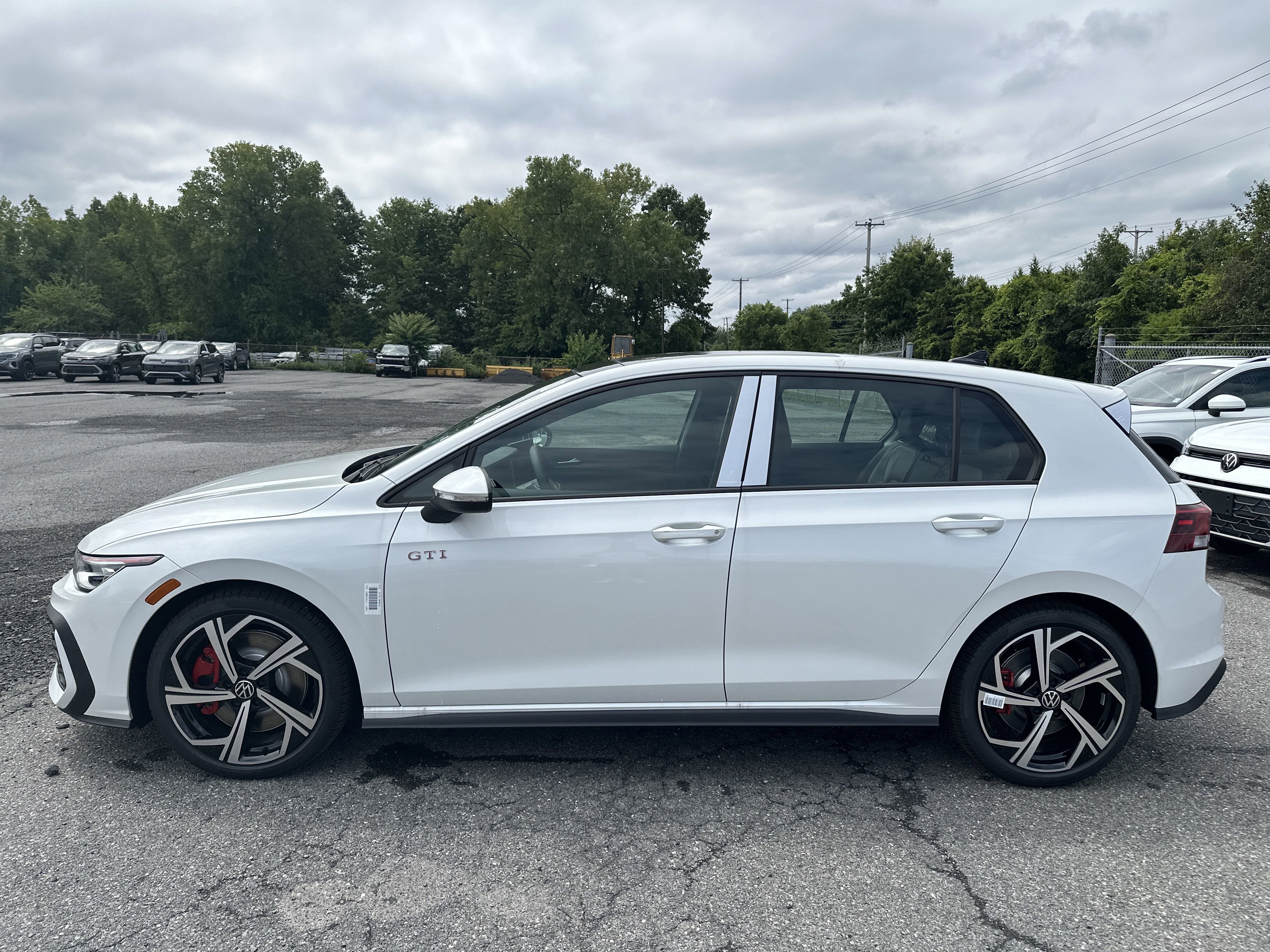2025 Volkswagen Golf GTI 2.0T SE