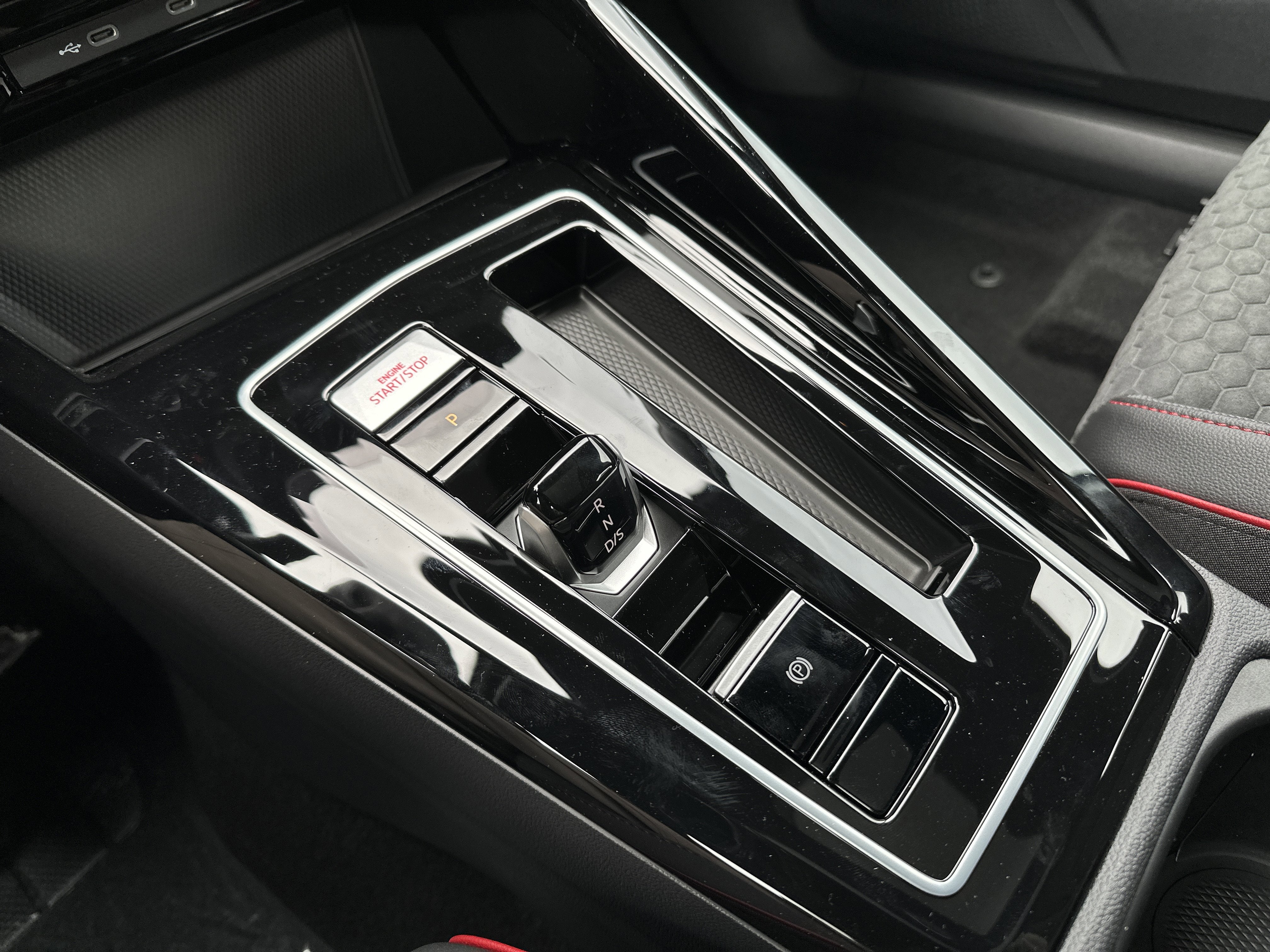 2026 Volkswagen Golf GTI 2.0T SE