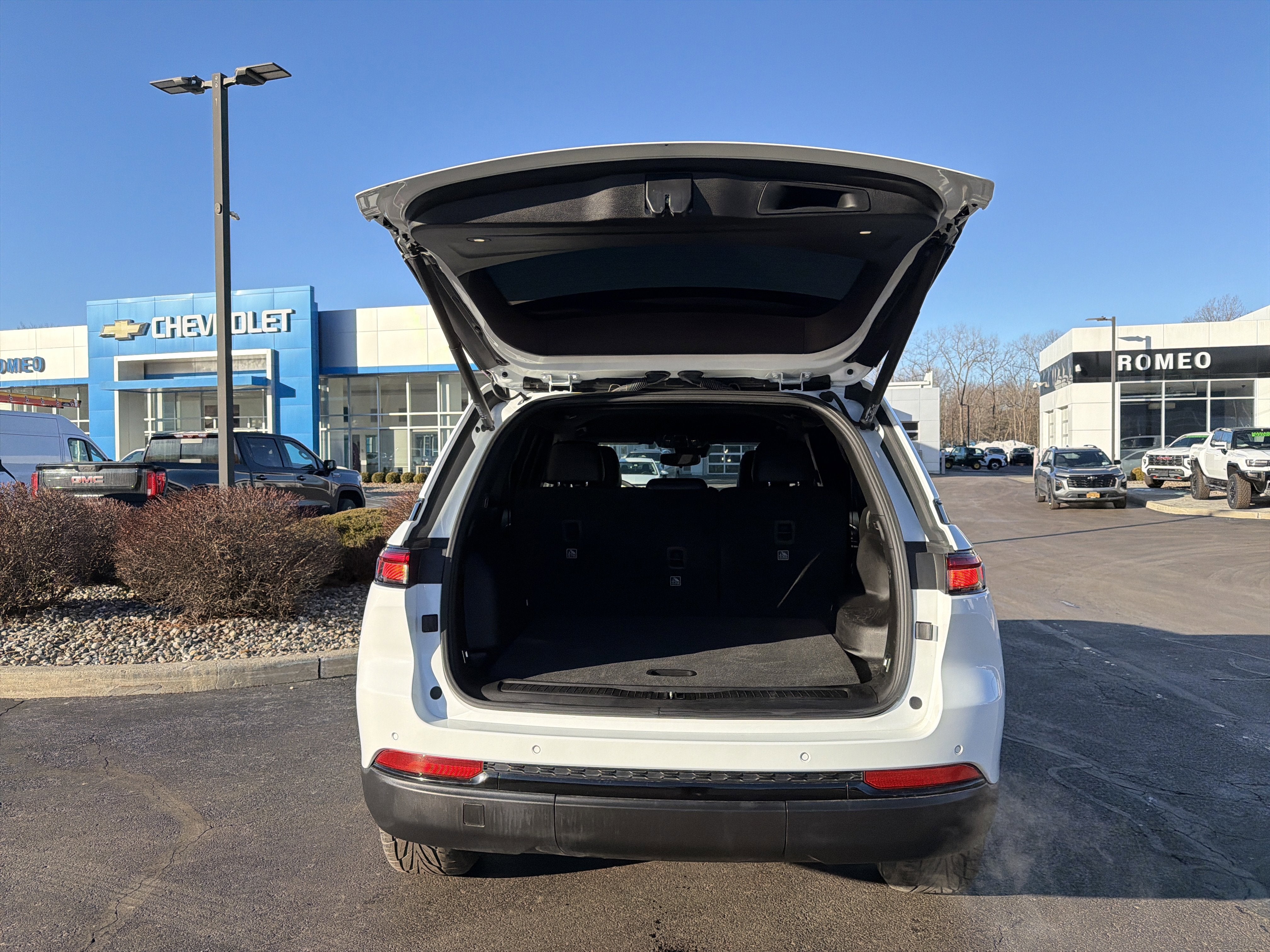 2024 Jeep Grand Cherokee Altitude