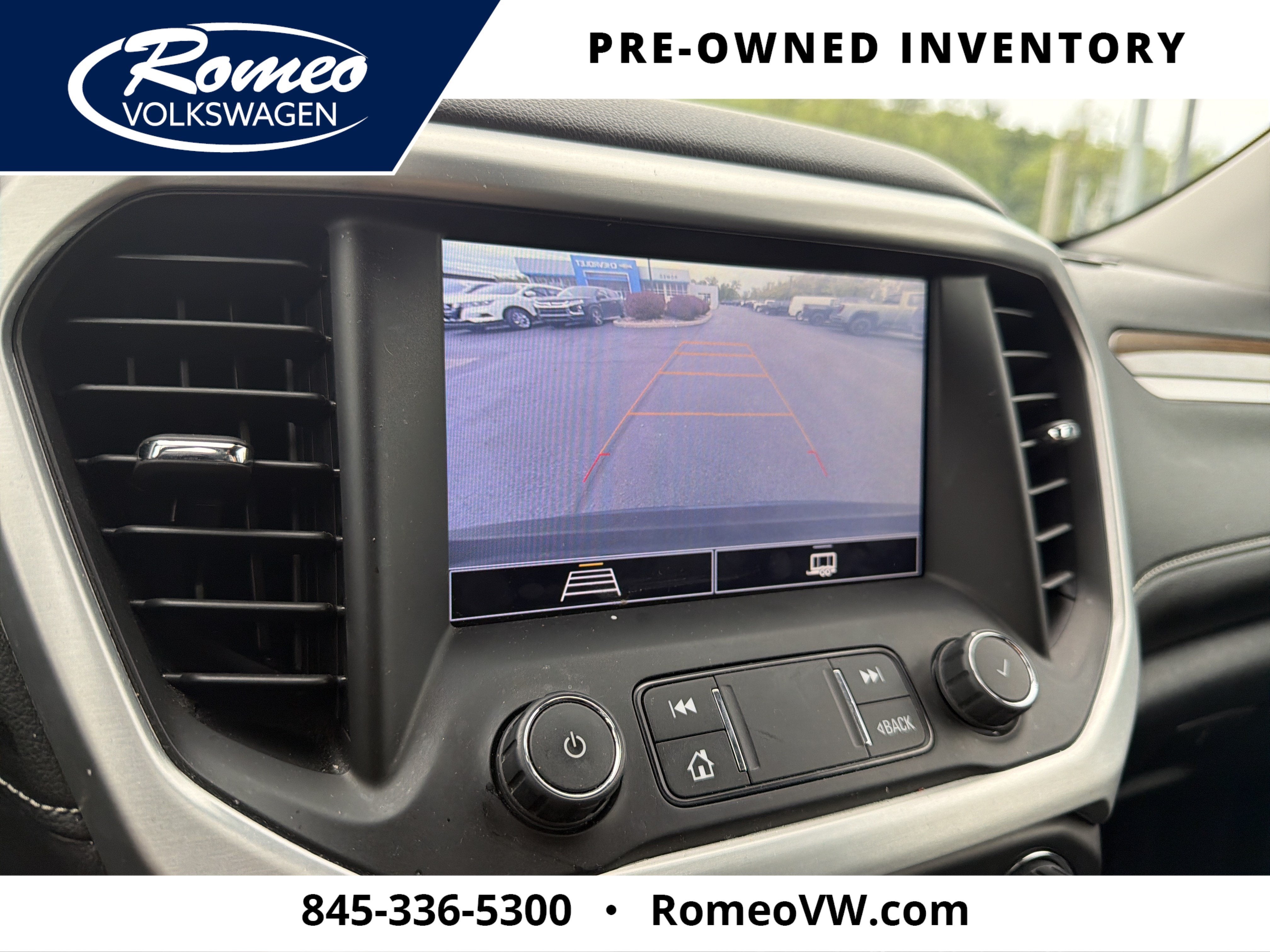 2021 GMC Acadia SLE