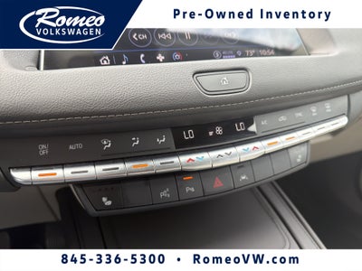 2022 Cadillac XT4 Premium Luxury