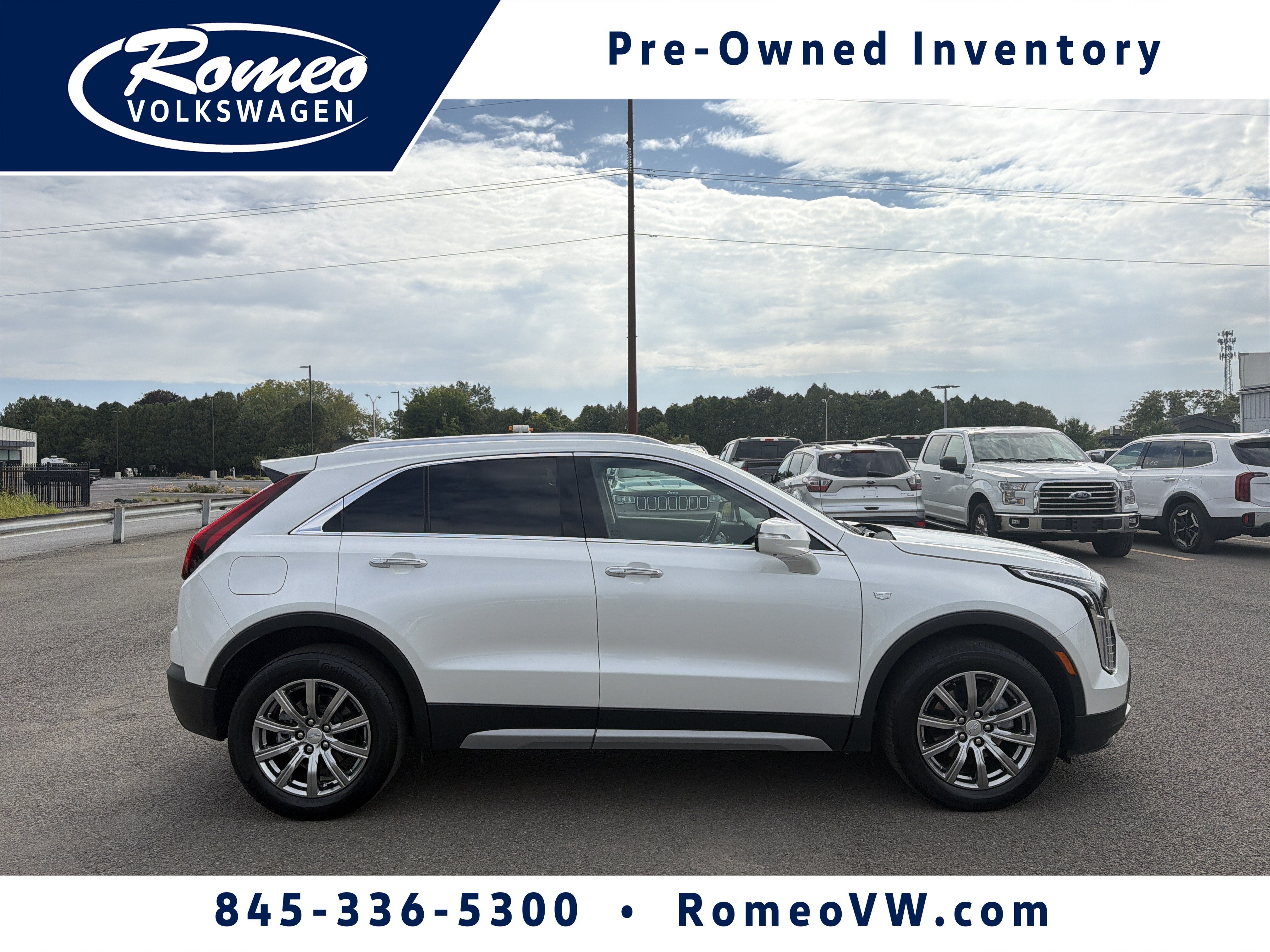 2022 Cadillac XT4 Premium Luxury