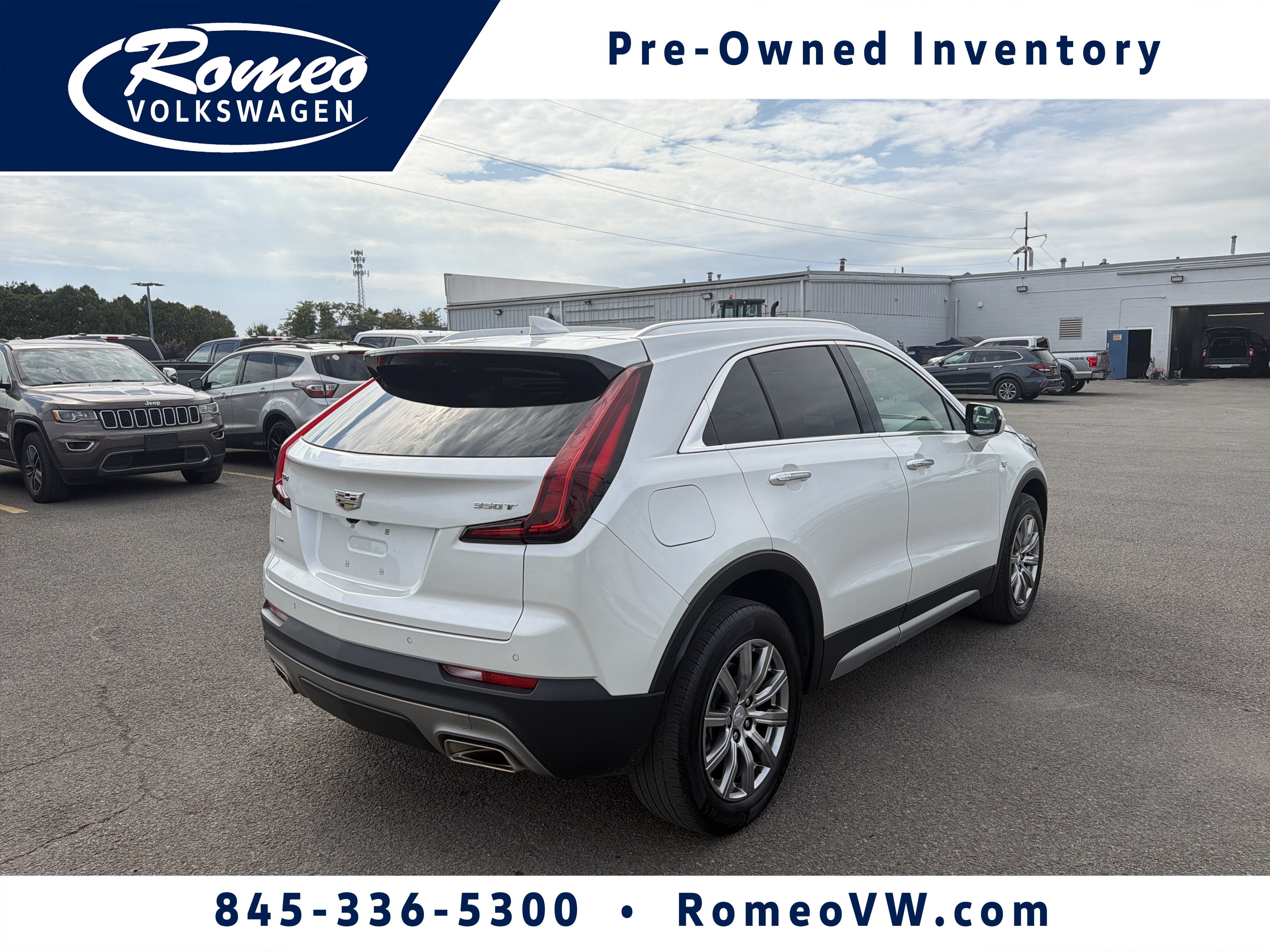 2022 Cadillac XT4 Premium Luxury