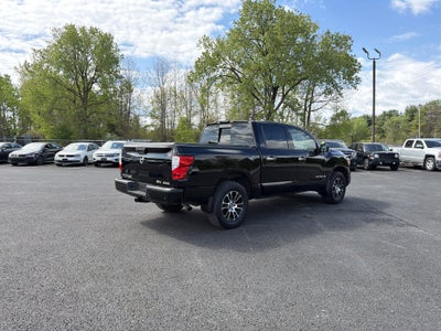 2021 Nissan Titan SV