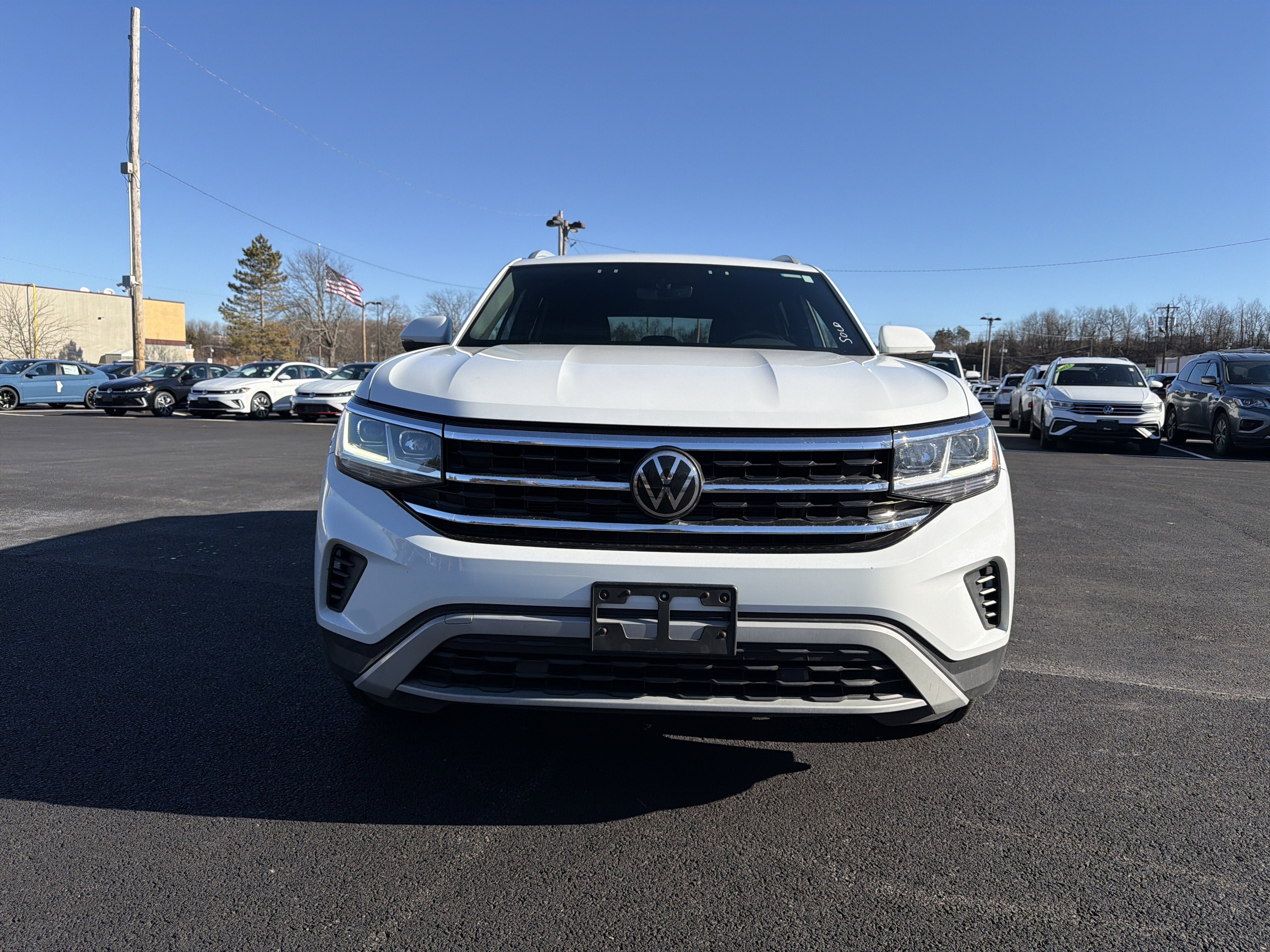 2020 Volkswagen Atlas Cross Sport 2.0T SE 4Motion