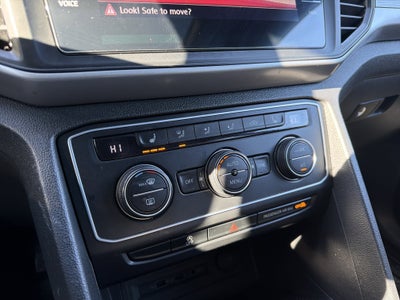 2020 Volkswagen Atlas Cross Sport 2.0T SE w/Technology 4Motion