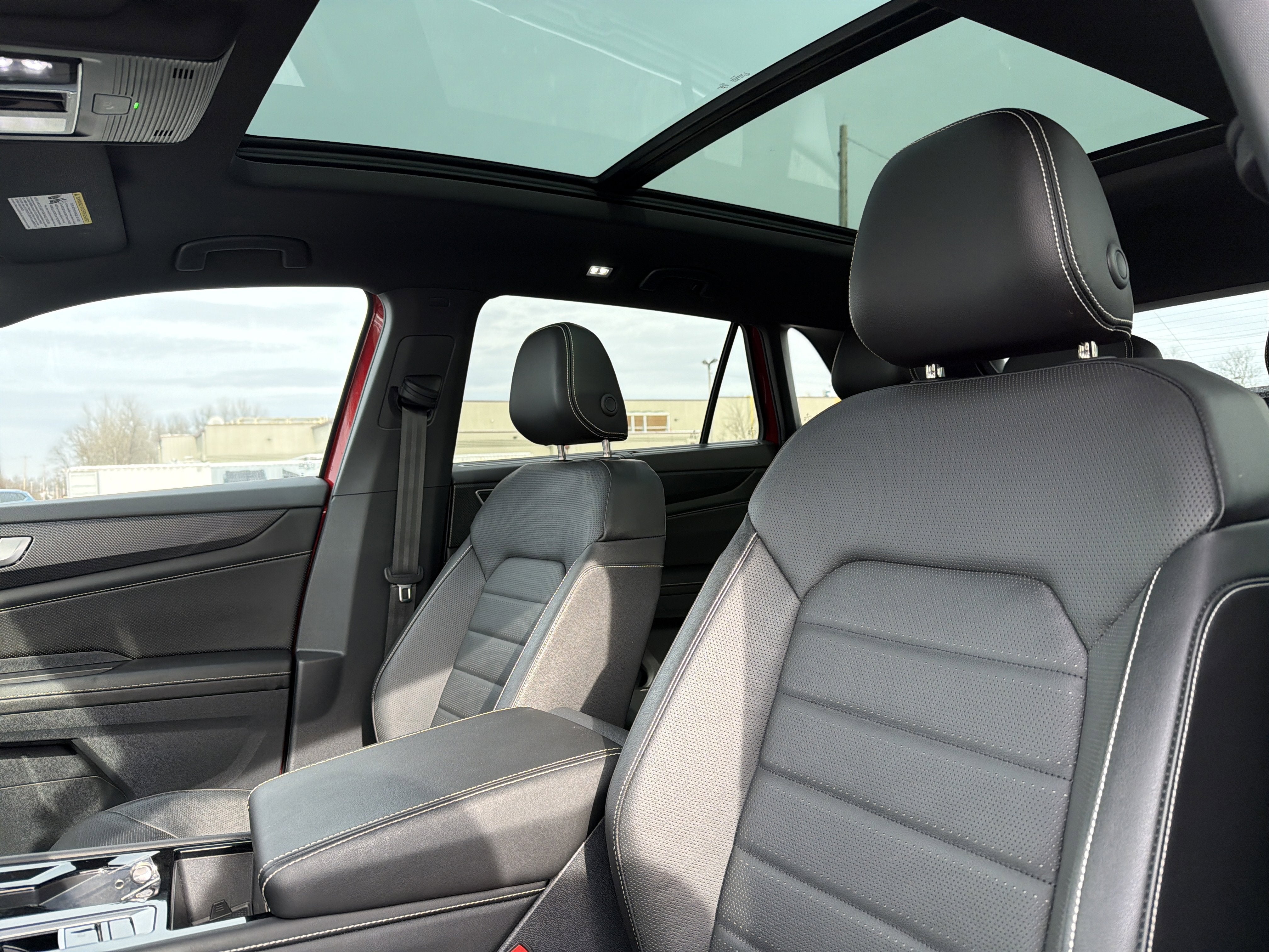 2024 Volkswagen Atlas Cross Sport 2.0T SEL R-Line