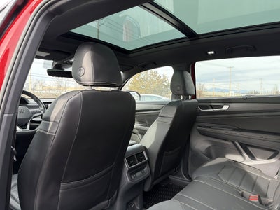 2024 Volkswagen Atlas Cross Sport 2.0T SEL R-Line